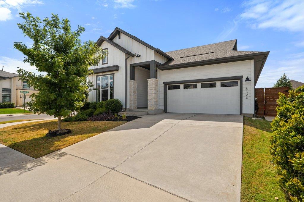 8324 Looksee Ln, Austin, TX 78744 — photo 1