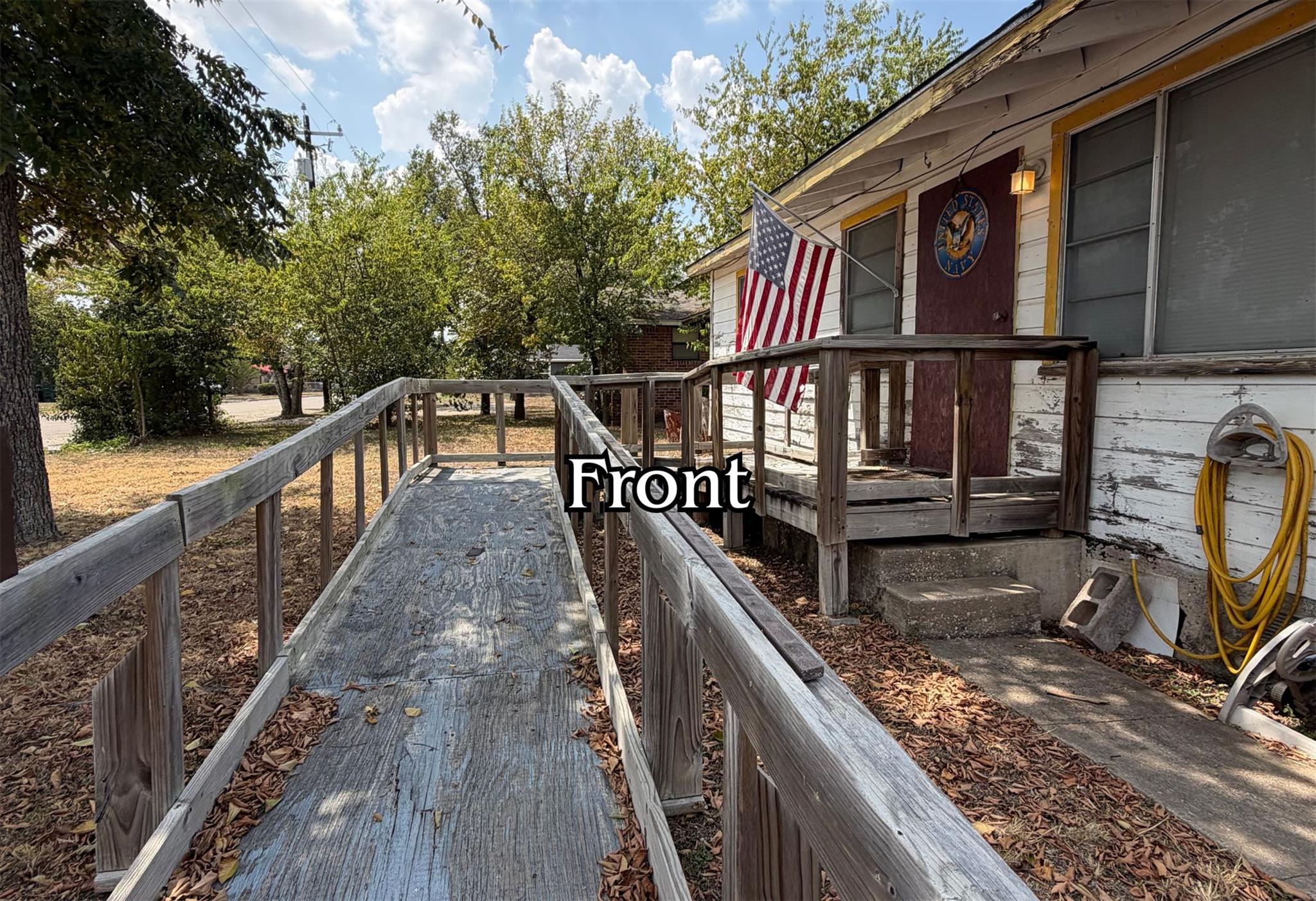 607 E 19th St, Georgetown, TX 78626 — photo 1