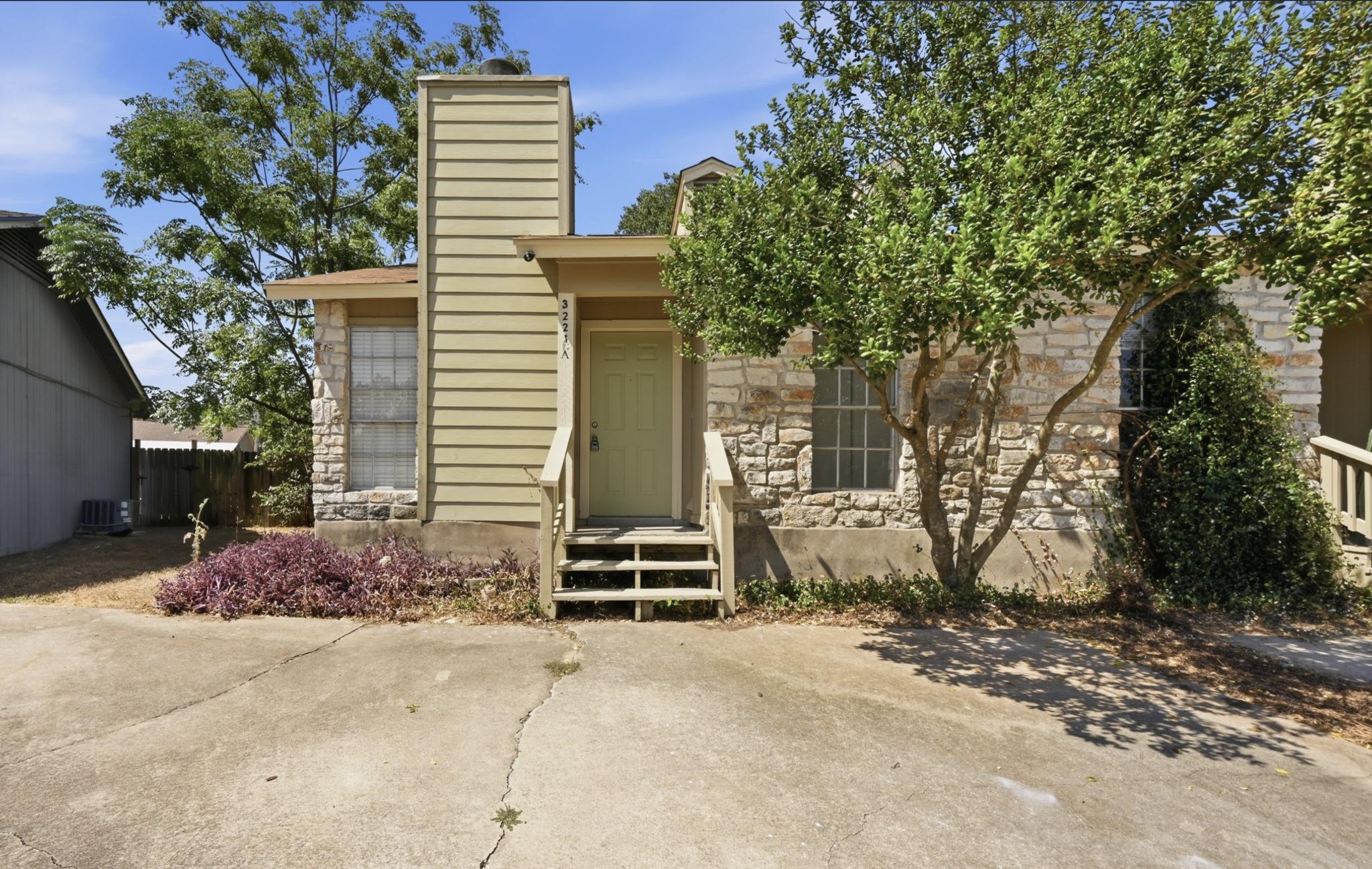 3221  Darnell Dr, Austin, TX 78745 — photo 1