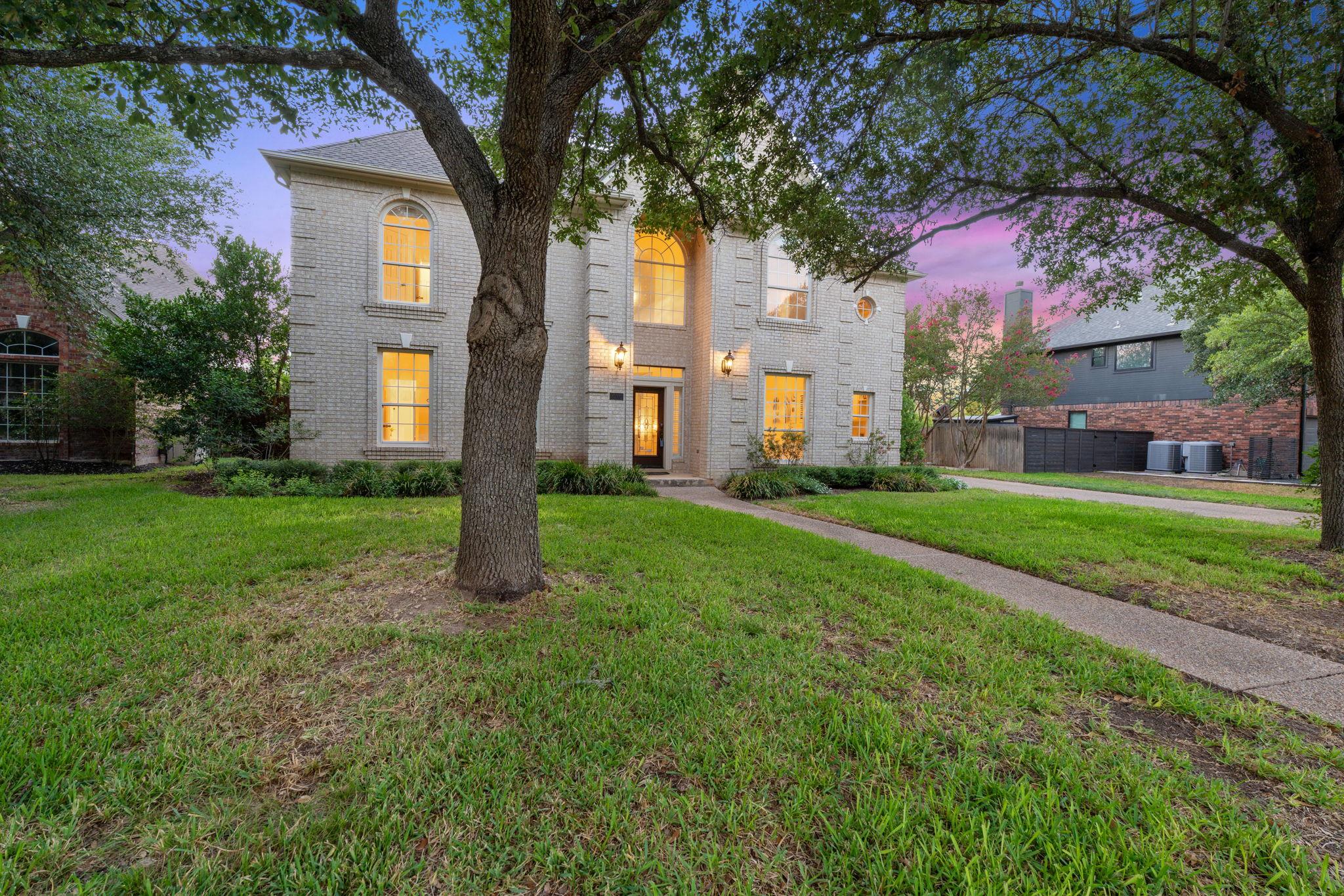 5204  Deerwood Ct, Austin, TX 78730 — photo 1