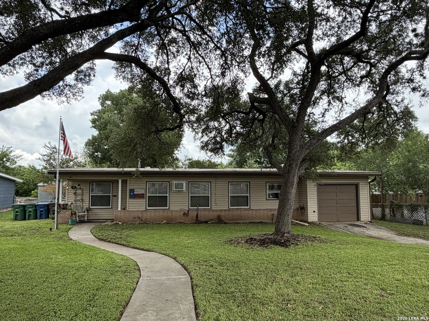 718 KASHMUIR PL, San Antonio, TX 78223 — photo 1