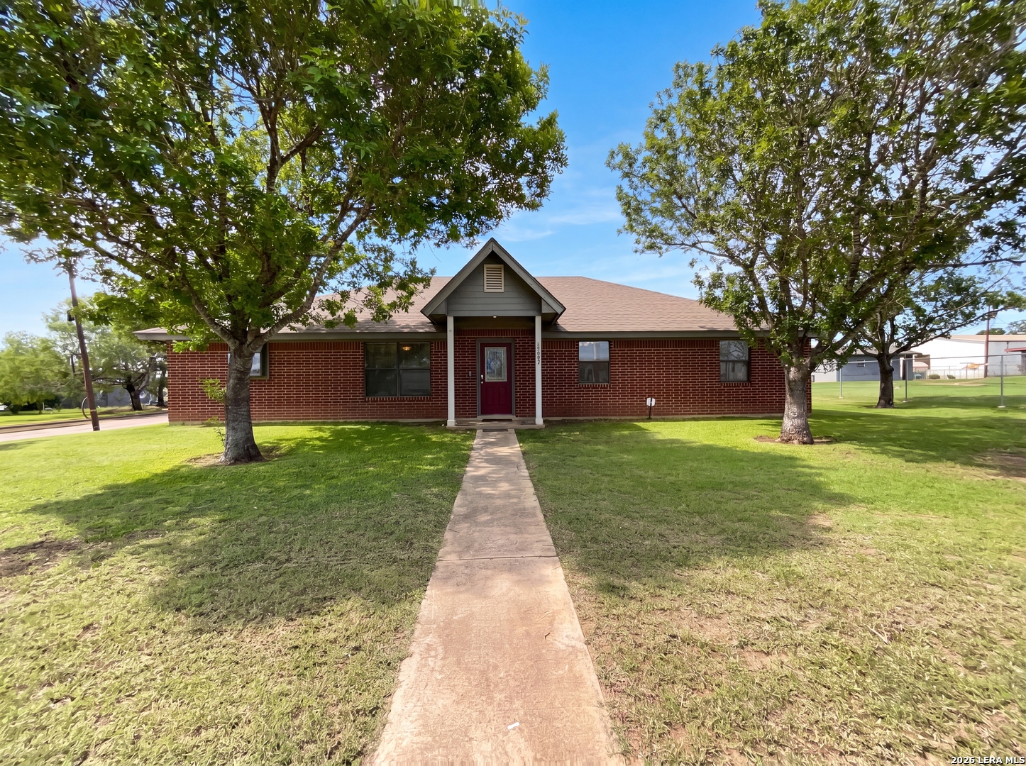 1014 Avenue I, Poteet, TX 78065 — photo 1