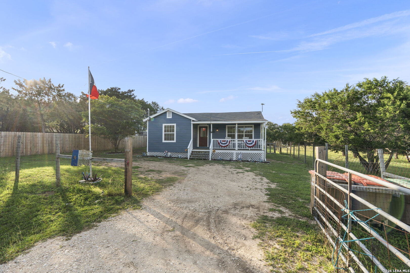 1283 Rocky Creek Dr, Canyon Lake, TX 78133 — photo 1