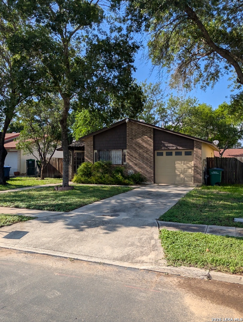 3227 Rhett Butler, San Antonio, TX 78223 — photo 1