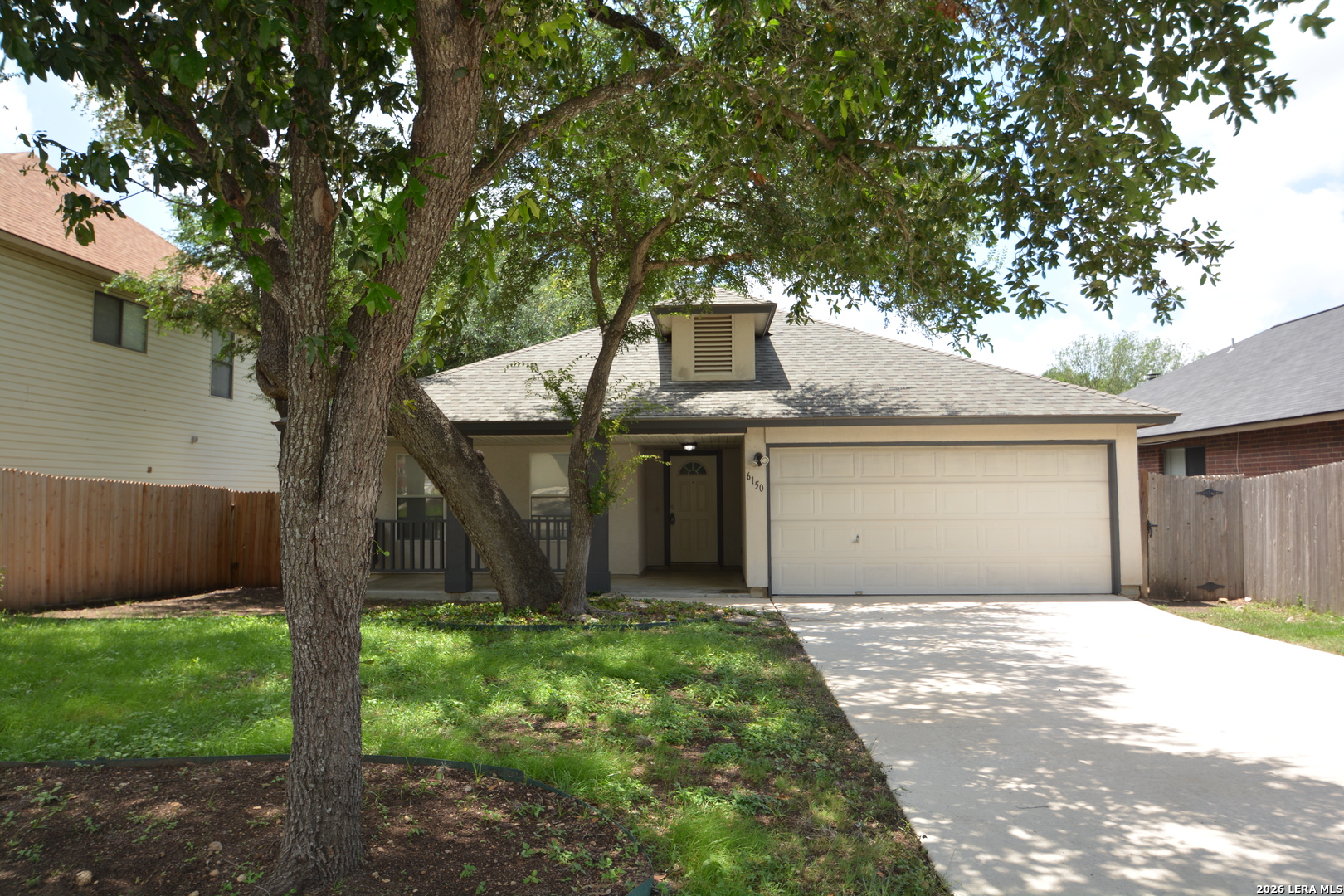 6150 BORDER TRAIL DR, San Antonio, TX 78240 — photo 1