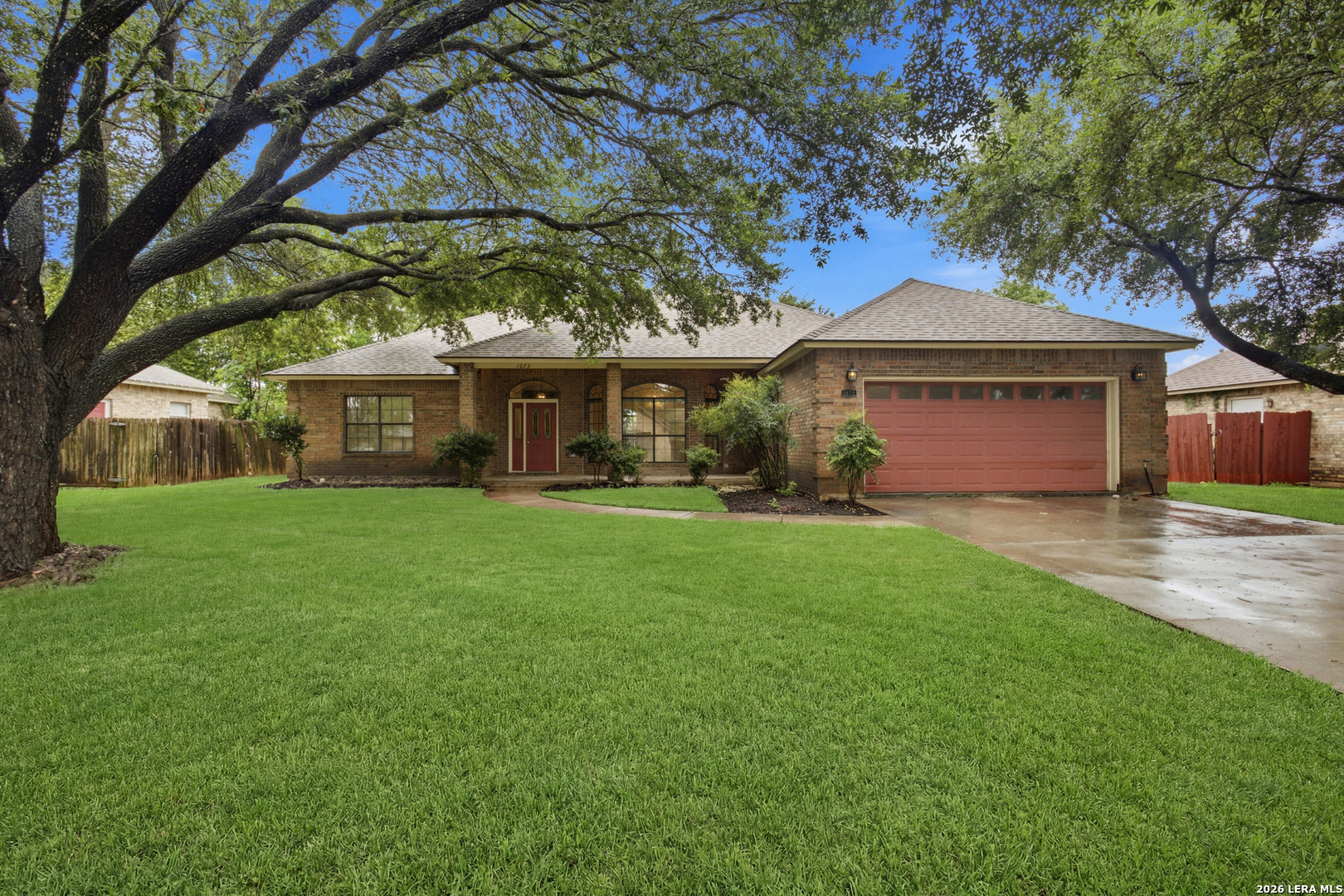 1073 MEMORIAL CIR, New Braunfels, TX 78130 — photo 1