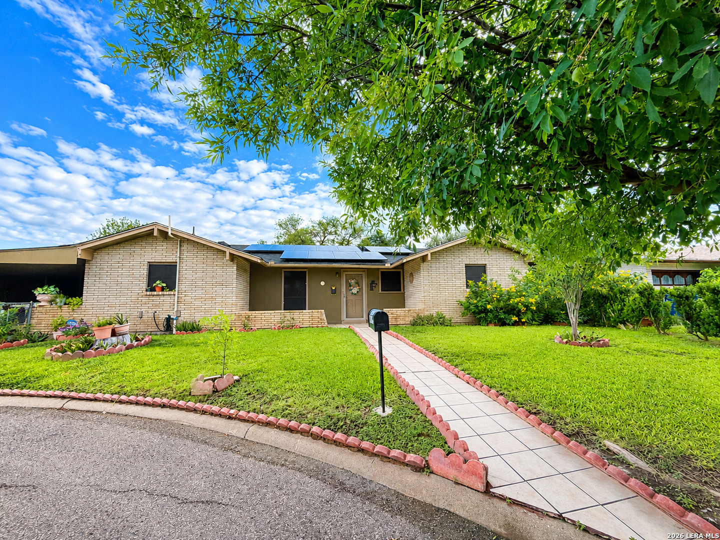 2149 EDNA ST, Eagle Pass, TX 78852 — photo 1