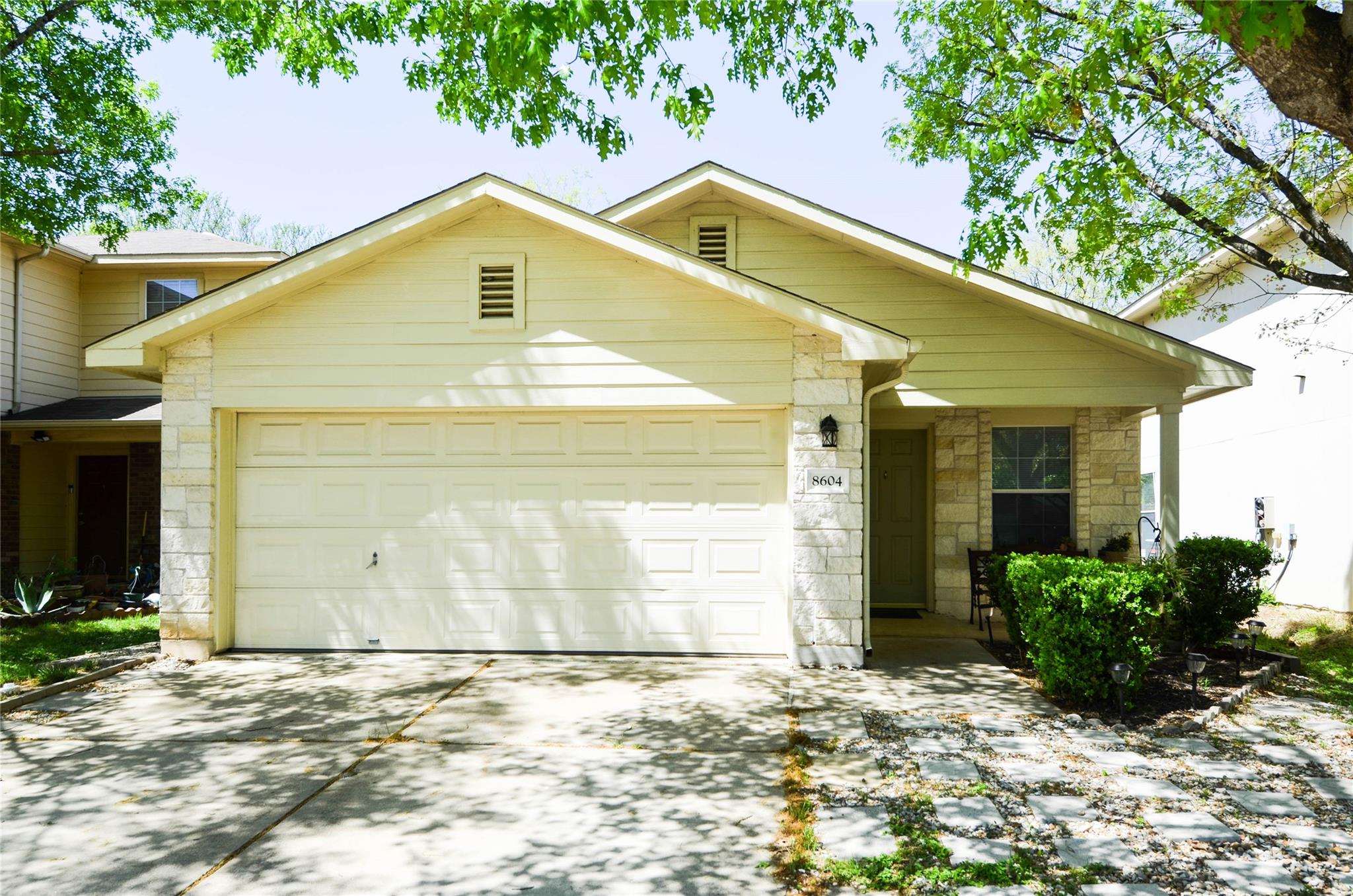 8604  Dittmar Oaks Dr, Austin, TX 78748 — photo 1