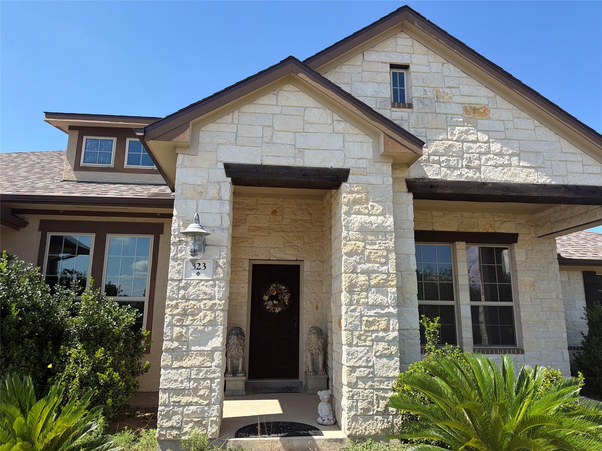 323  Mill Run, New Braunfels, TX 78132 — photo 1