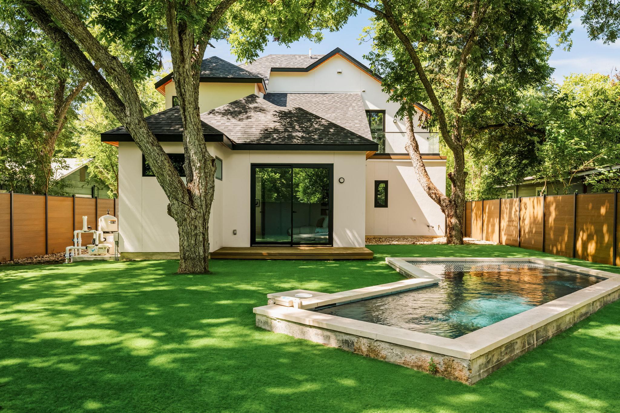 3210 Thompson None, Austin, TX 78702 — photo 1