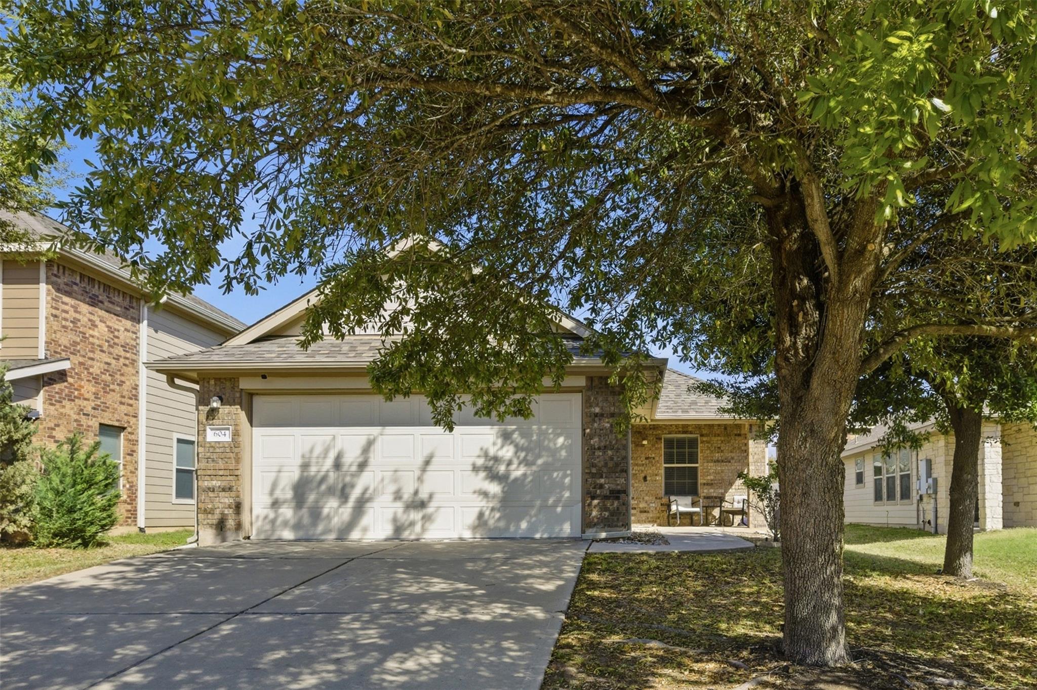 604  Mourning Dove Ln, Leander, TX 78641 — photo 1