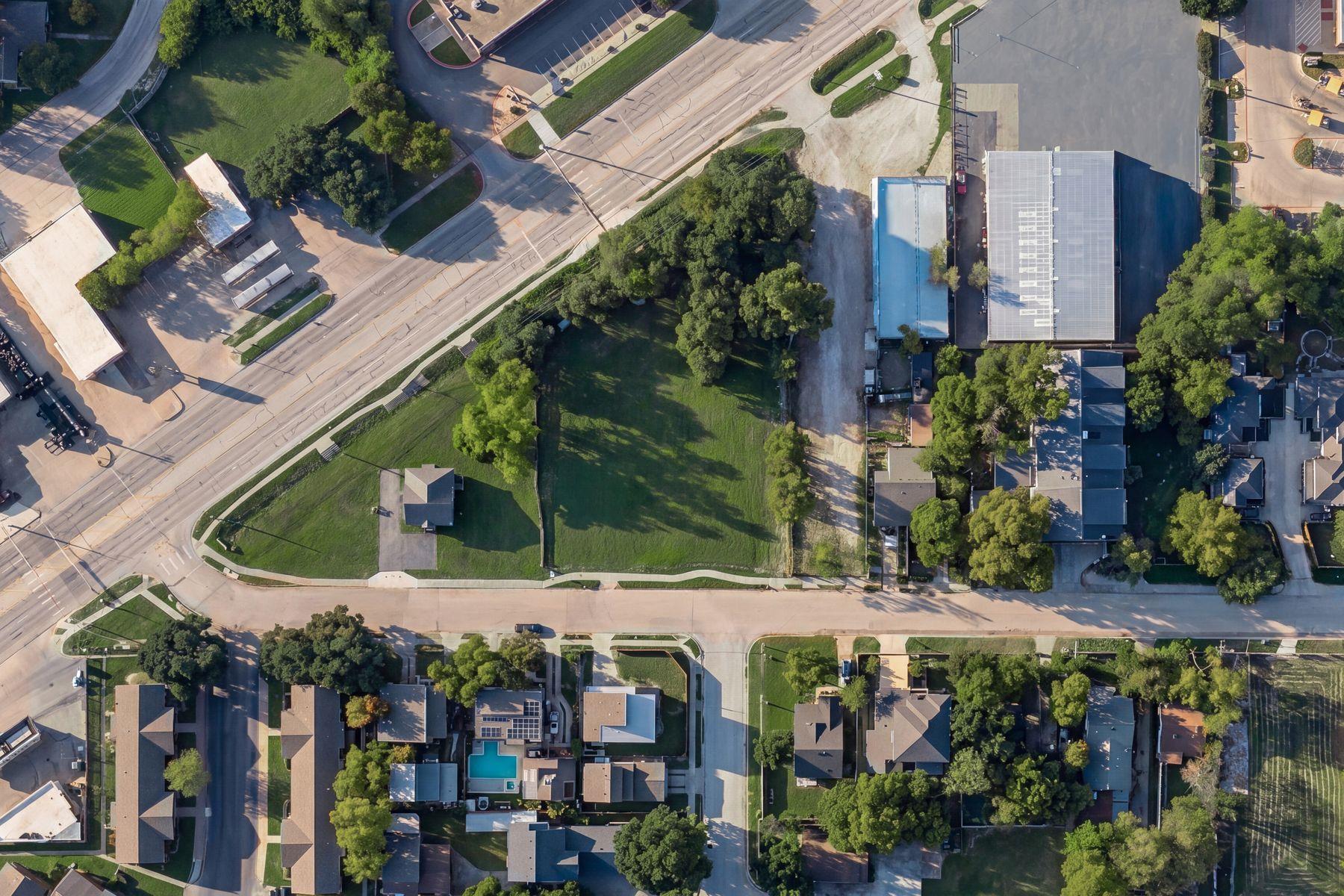 1140 & 1138 1/4  Gunter St, Austin, TX 78702 — photo 1
