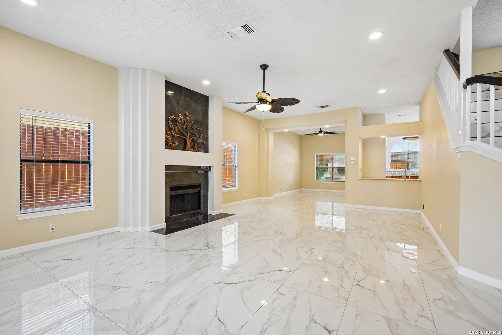 16922 VISTA BRIAR DR, San Antonio, TX 78247 — photo 1