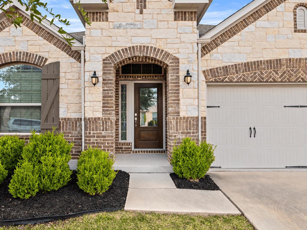 1214  Chad Dr, Round Rock, TX 78665 — photo 1