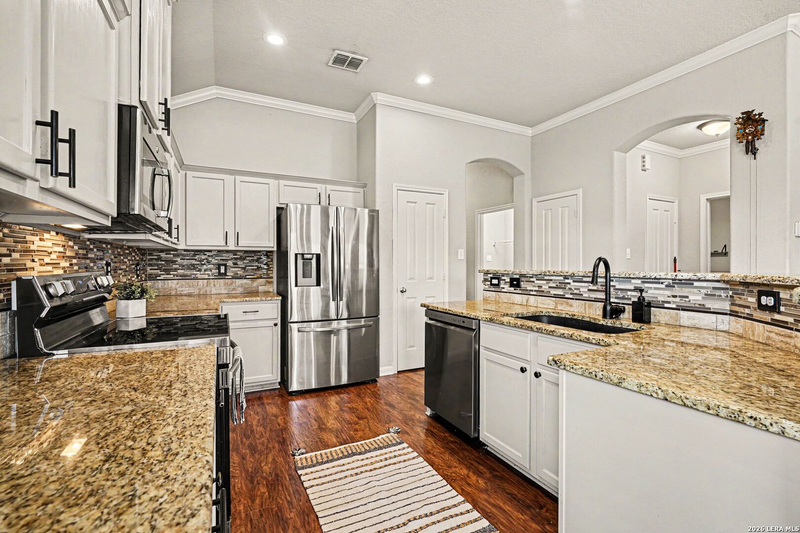 8519 LAHEMAA FLS, San Antonio, TX 78251 — photo 1