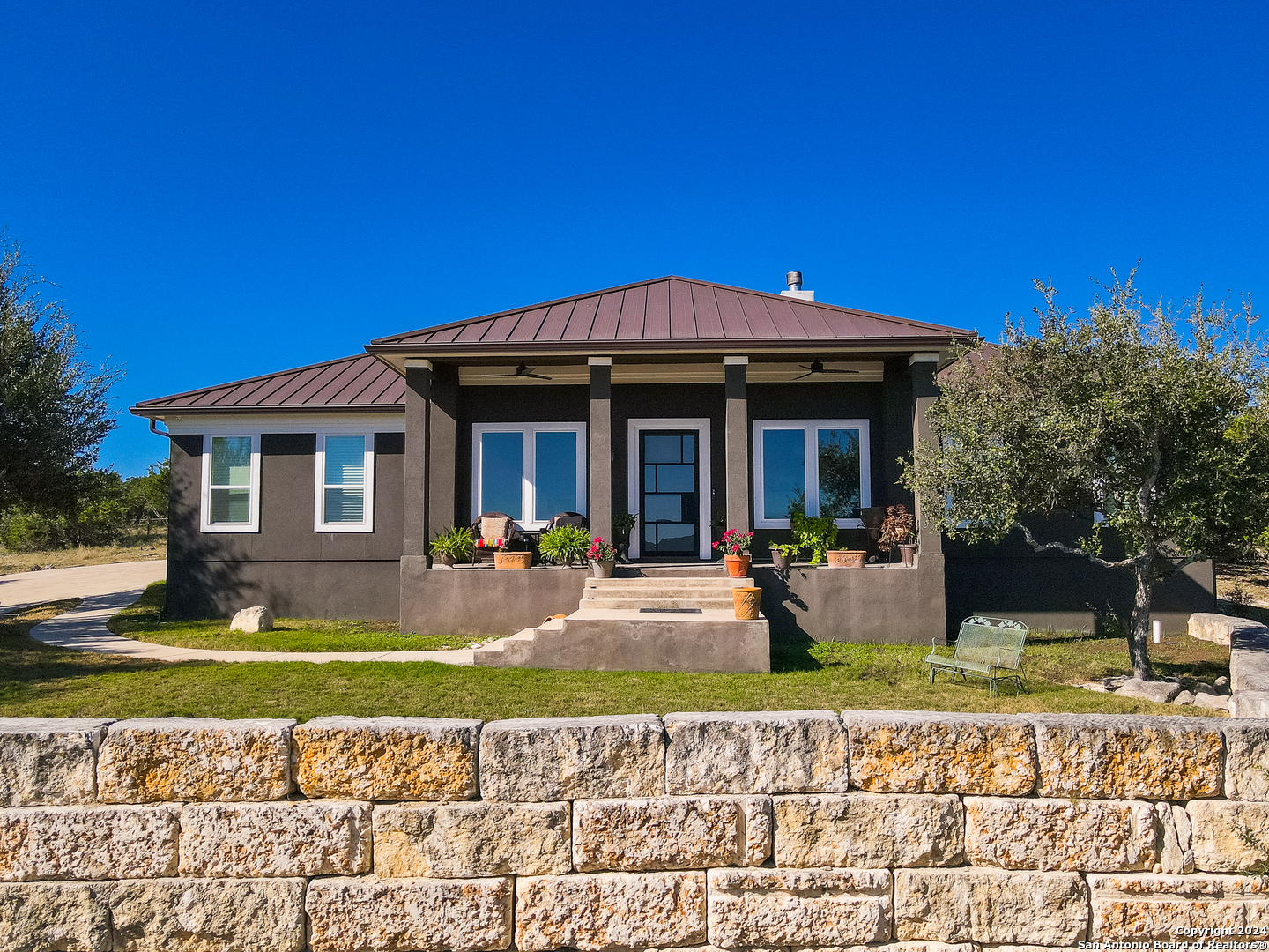 221 BENTWOOD DR, Spring Branch, TX 78070 — photo 1