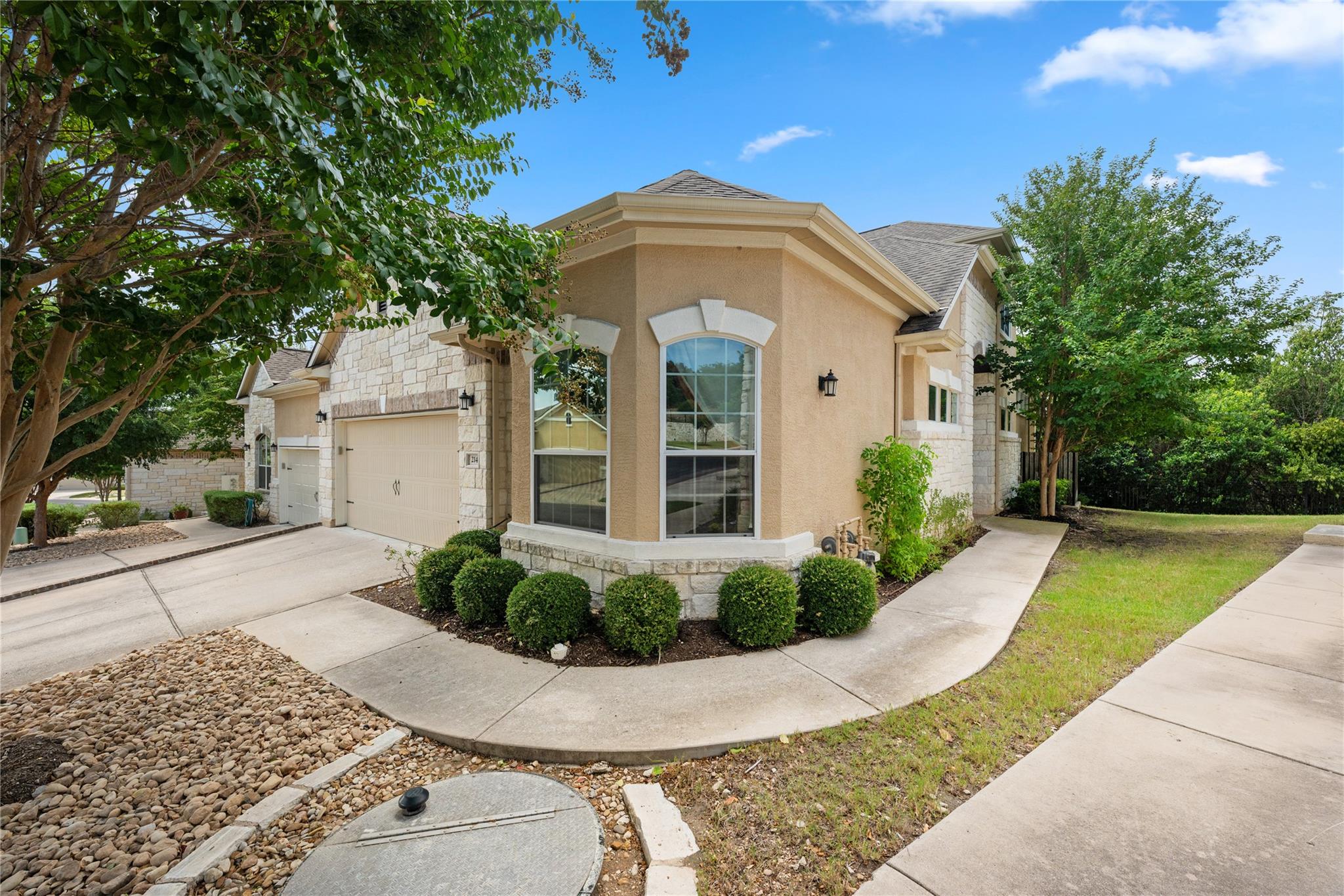 214  Darwins Way, Lakeway, TX 78734 — photo 1
