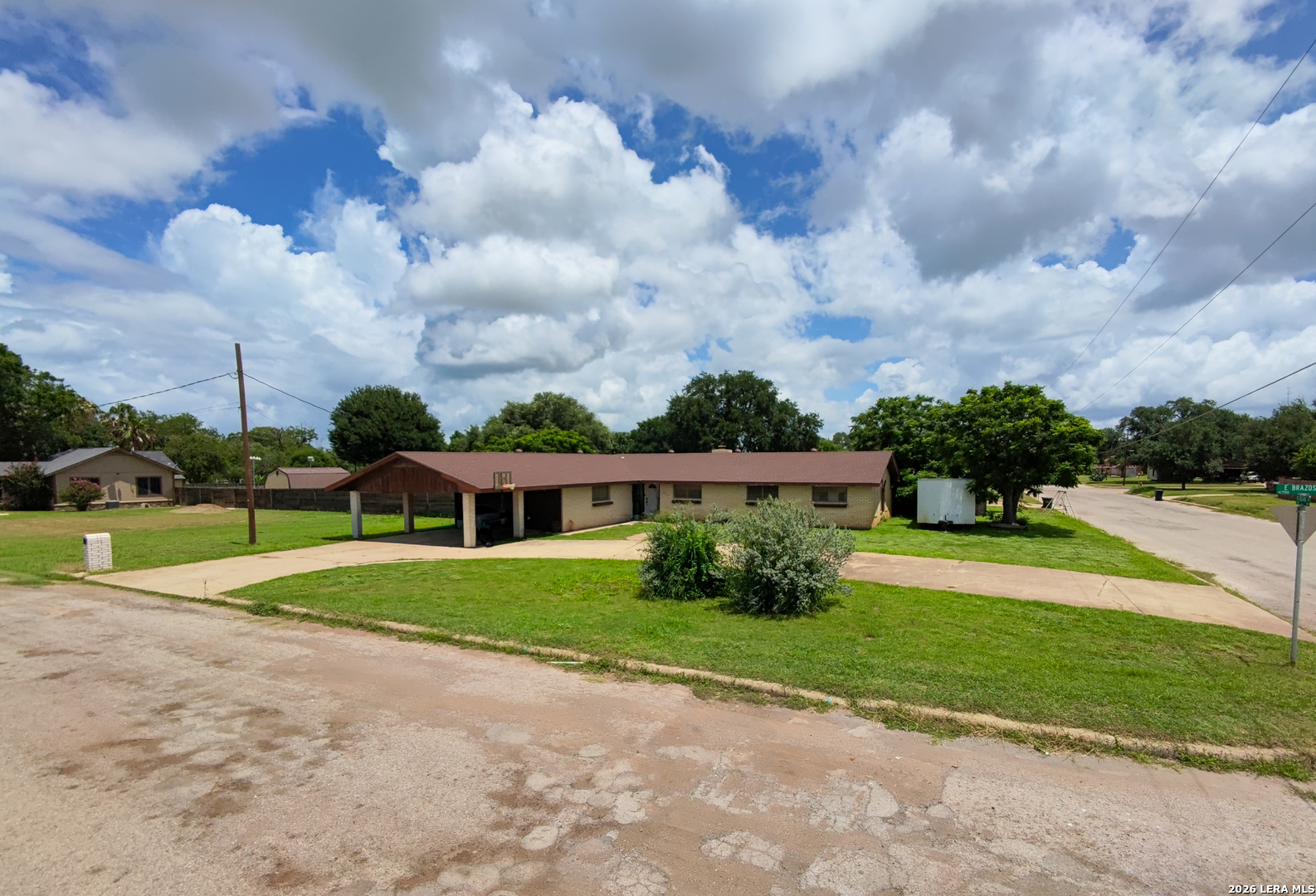 717 E. Brazos, Pearsall, TX 78061 — photo 1