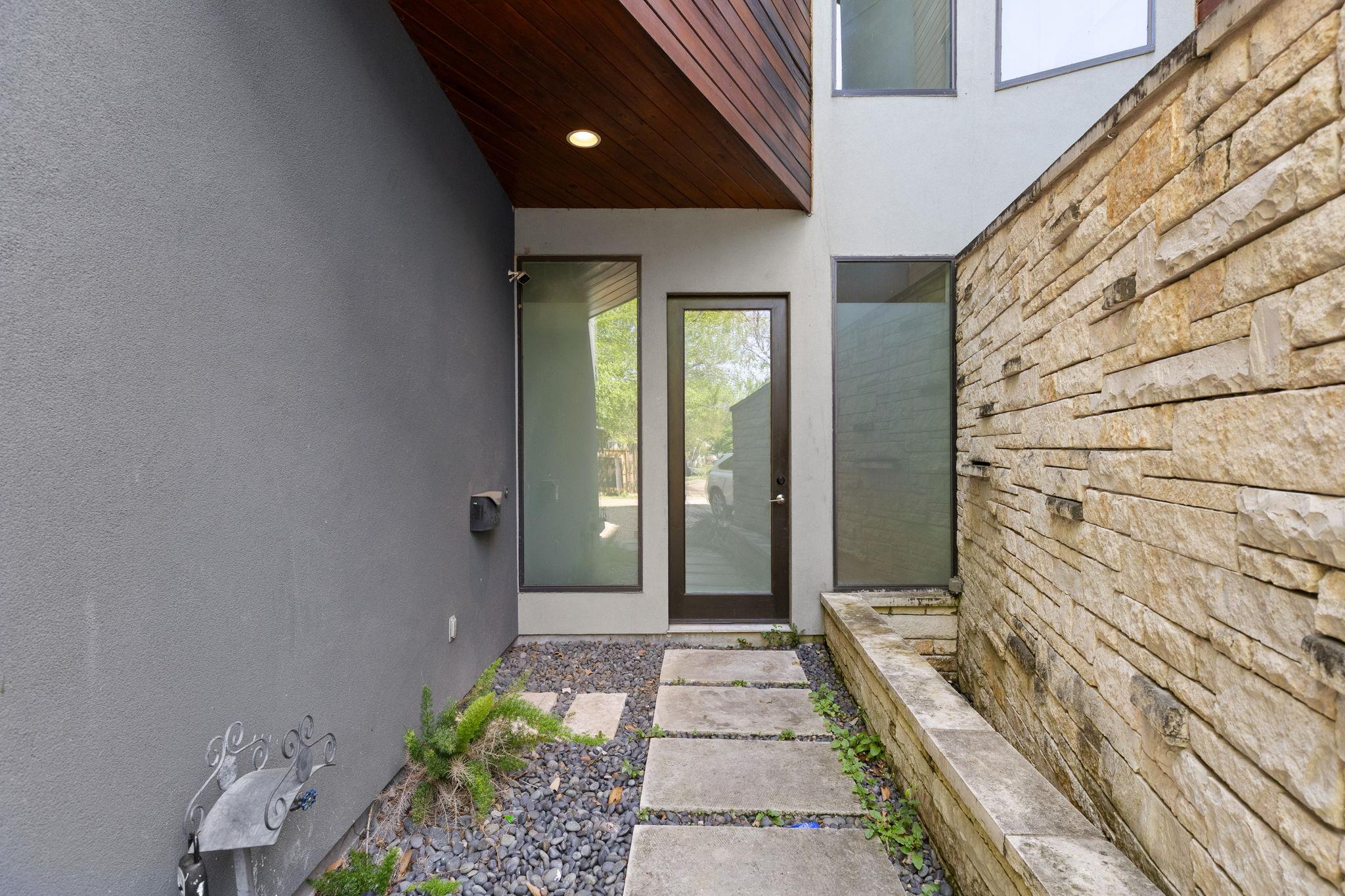 1907 W 30th St, Austin, TX 78703 — photo 1