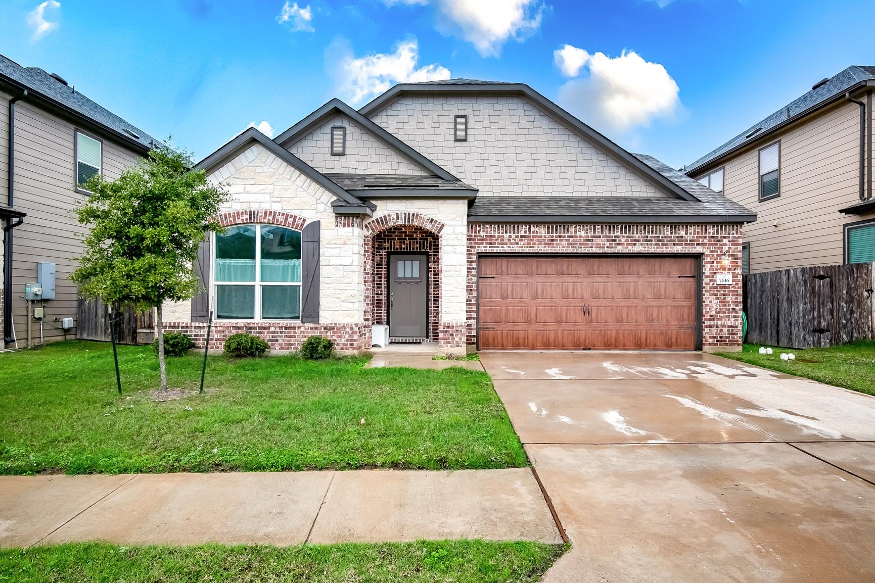 7616  Groundhog Way, Austin, TX 78744 — photo 1