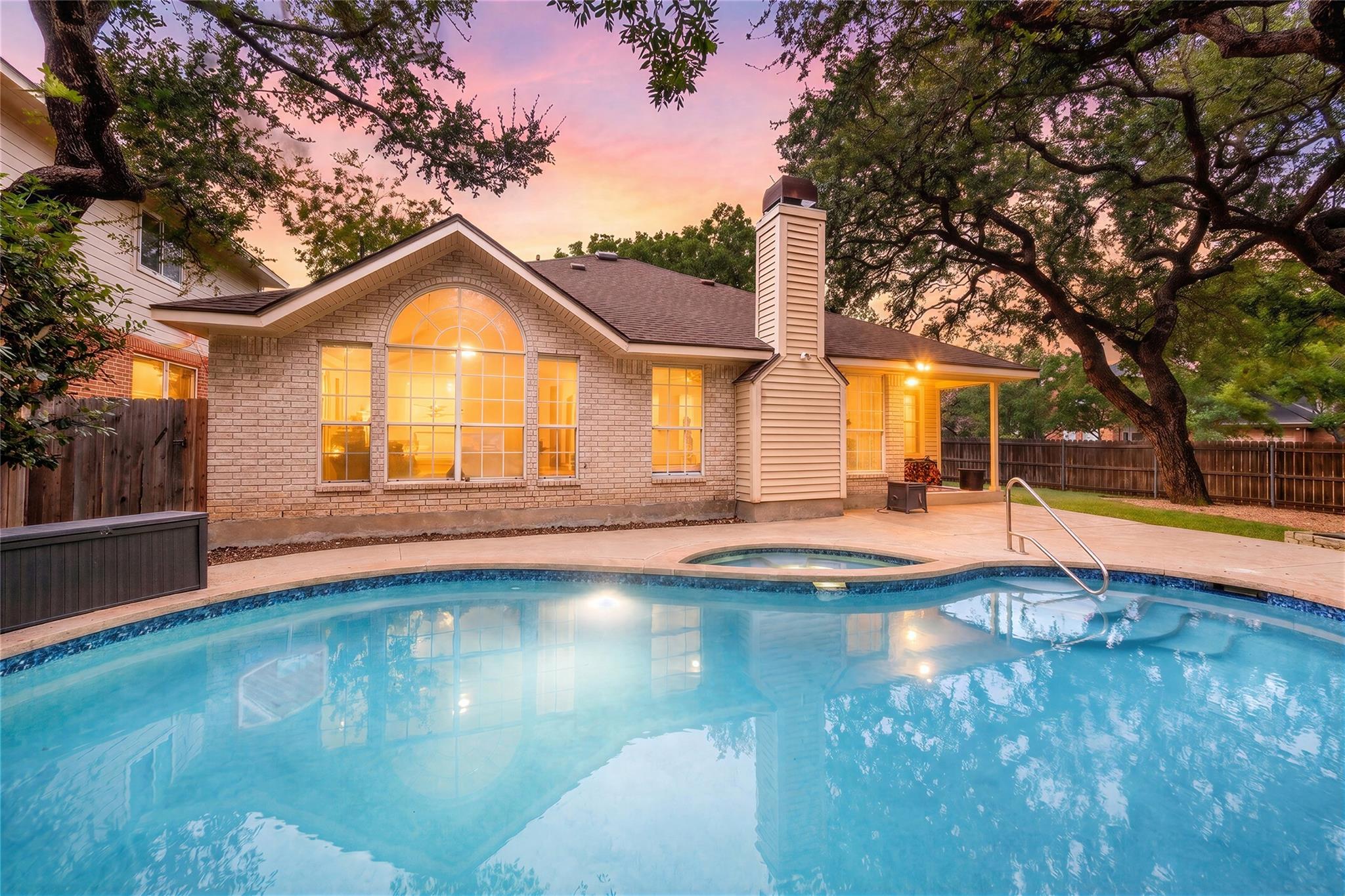 6112 Jumano Ln, Austin, TX 78749 — photo 1