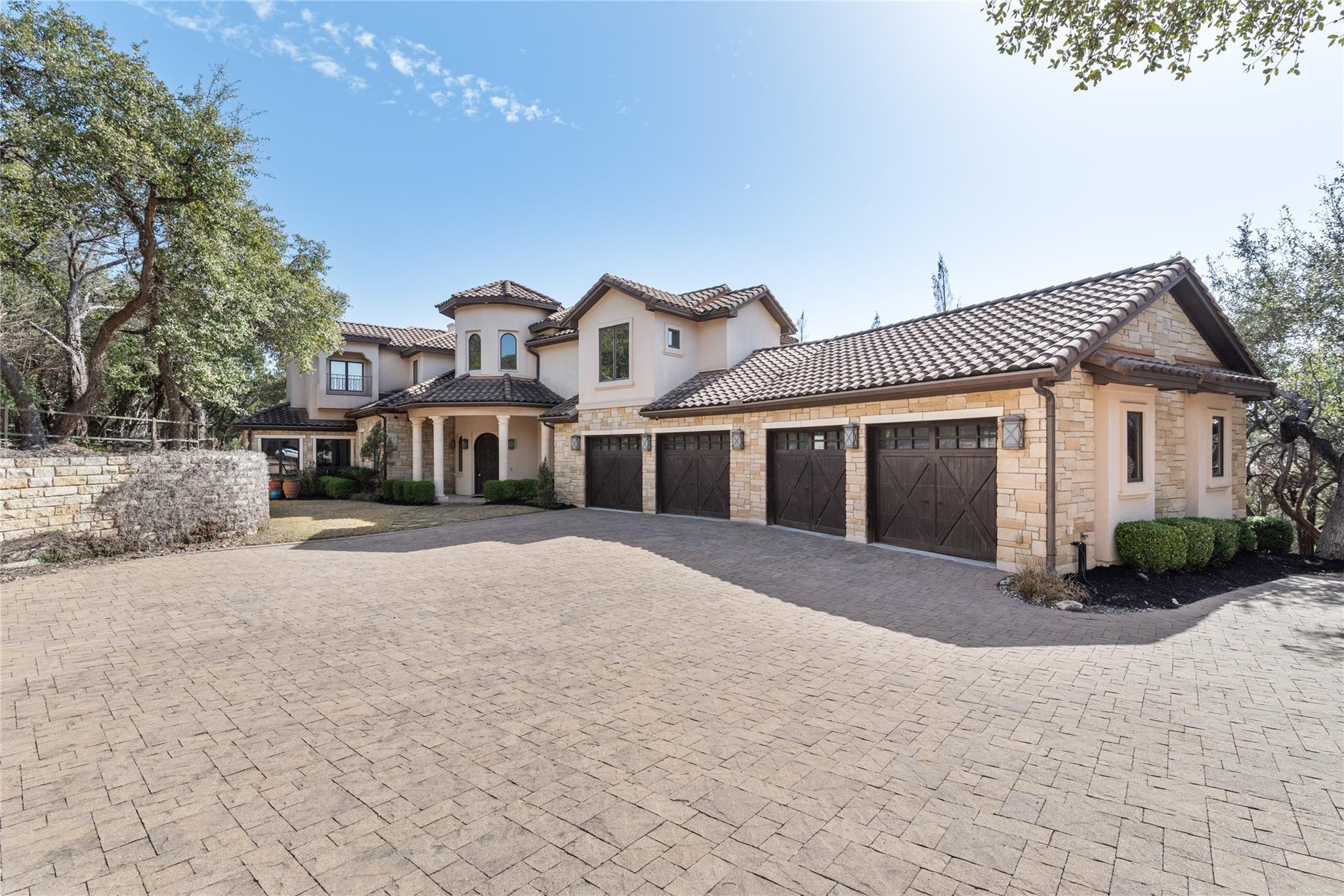 303  Camino Arbolago St, Lakeway, TX 78734 — photo 1