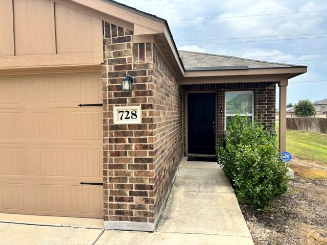 728 Shoal Creek Crk, New Braunfels, TX 78132 — photo 1
