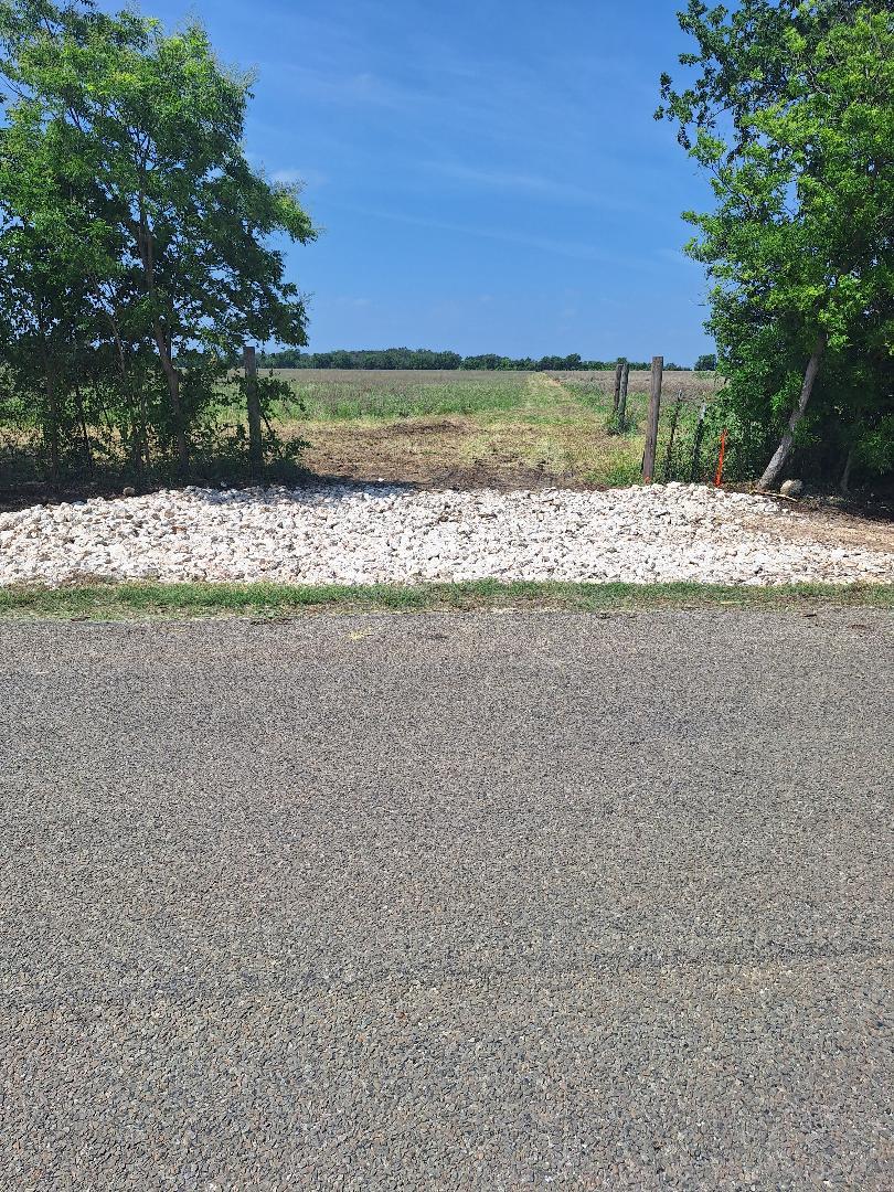 351 N County Road 224 None, Florence, TX 76527 — photo 1
