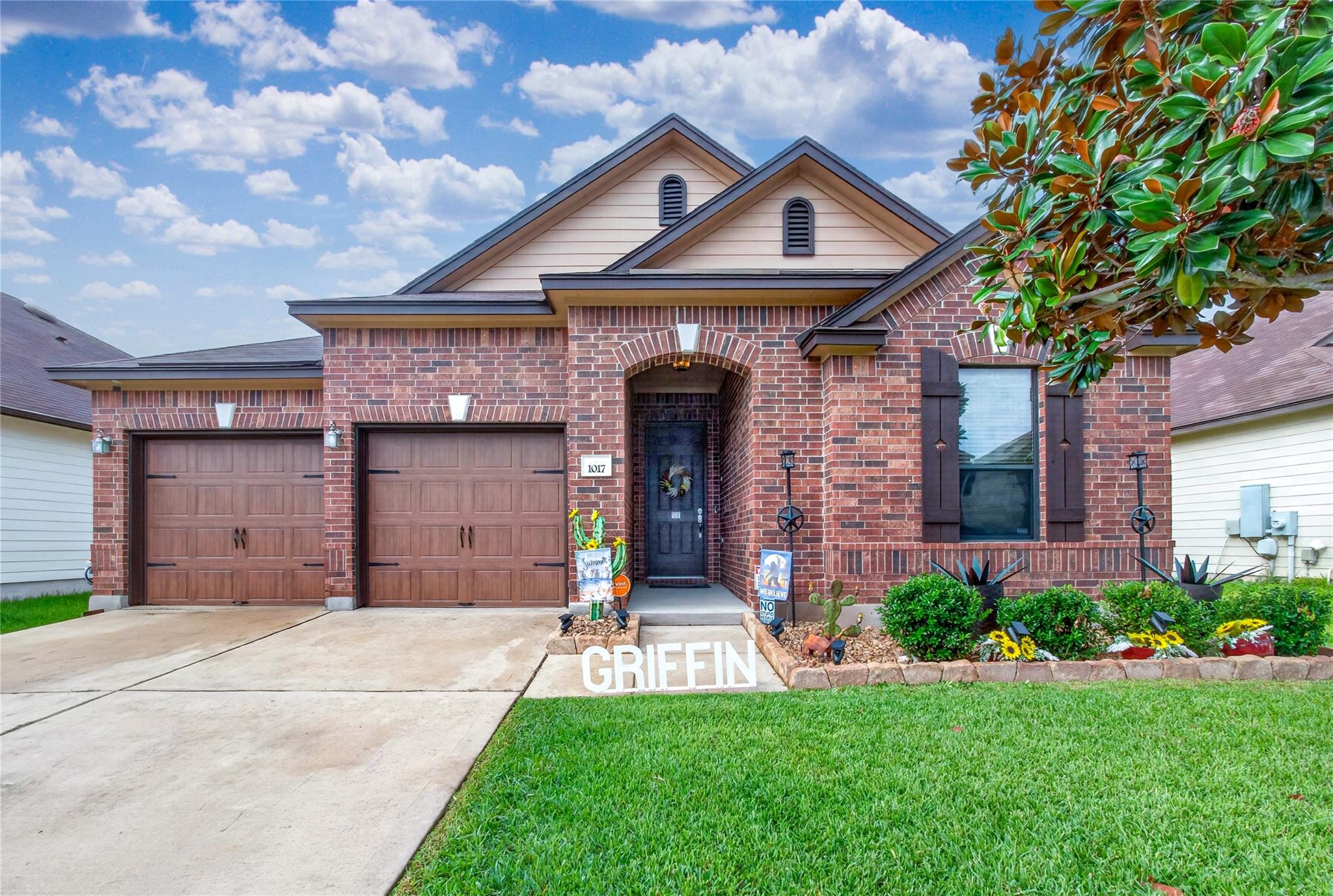 1017 Oatmeal Dr, Pflugerville, TX 78660 — photo 1