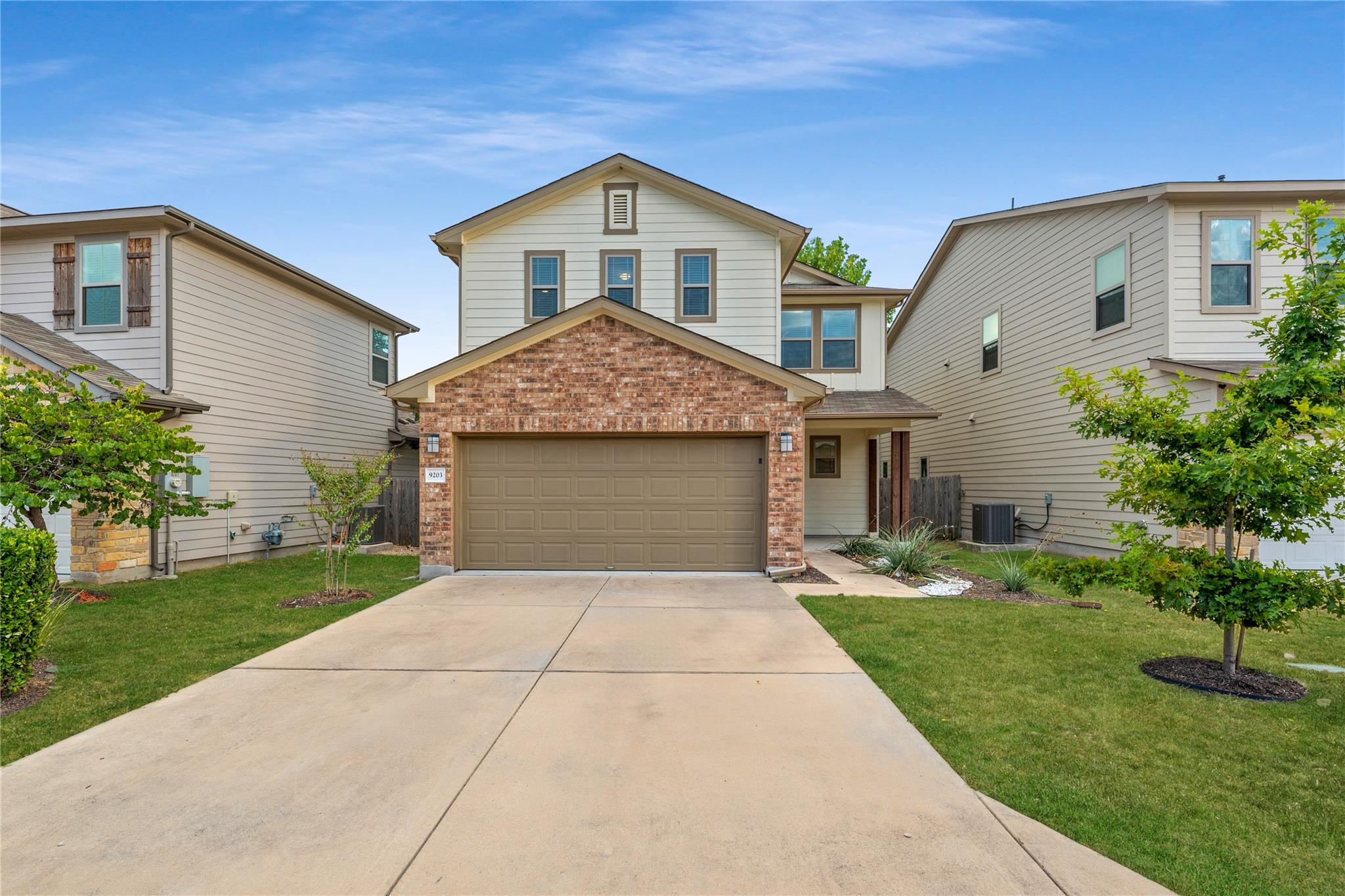 9203 Moonstone Dr, Austin, TX 78729 — photo 1