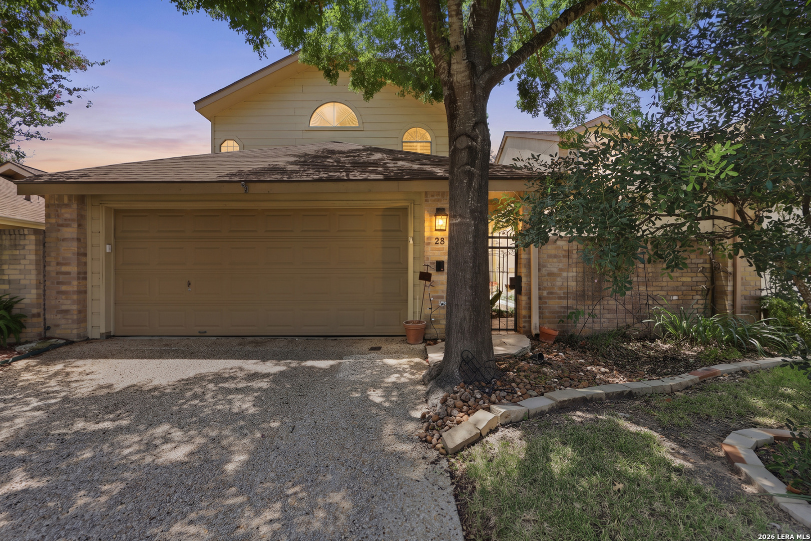 28 COURTSIDE CIR, San Antonio, TX 78216 — photo 1