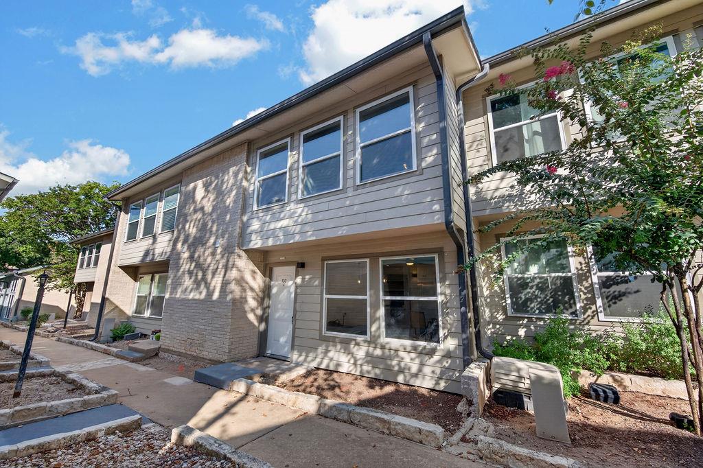 2124  Burton Dr  #133, Austin, TX 78741 — photo 1