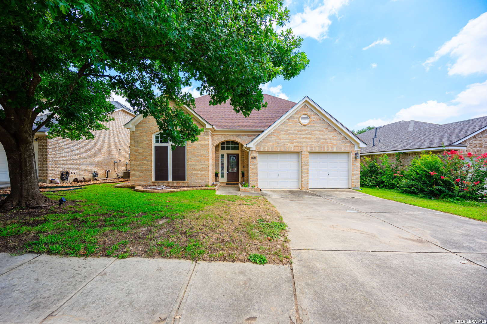 8807 Brae Crest Dr, San Antonio, TX 78249 — photo 1