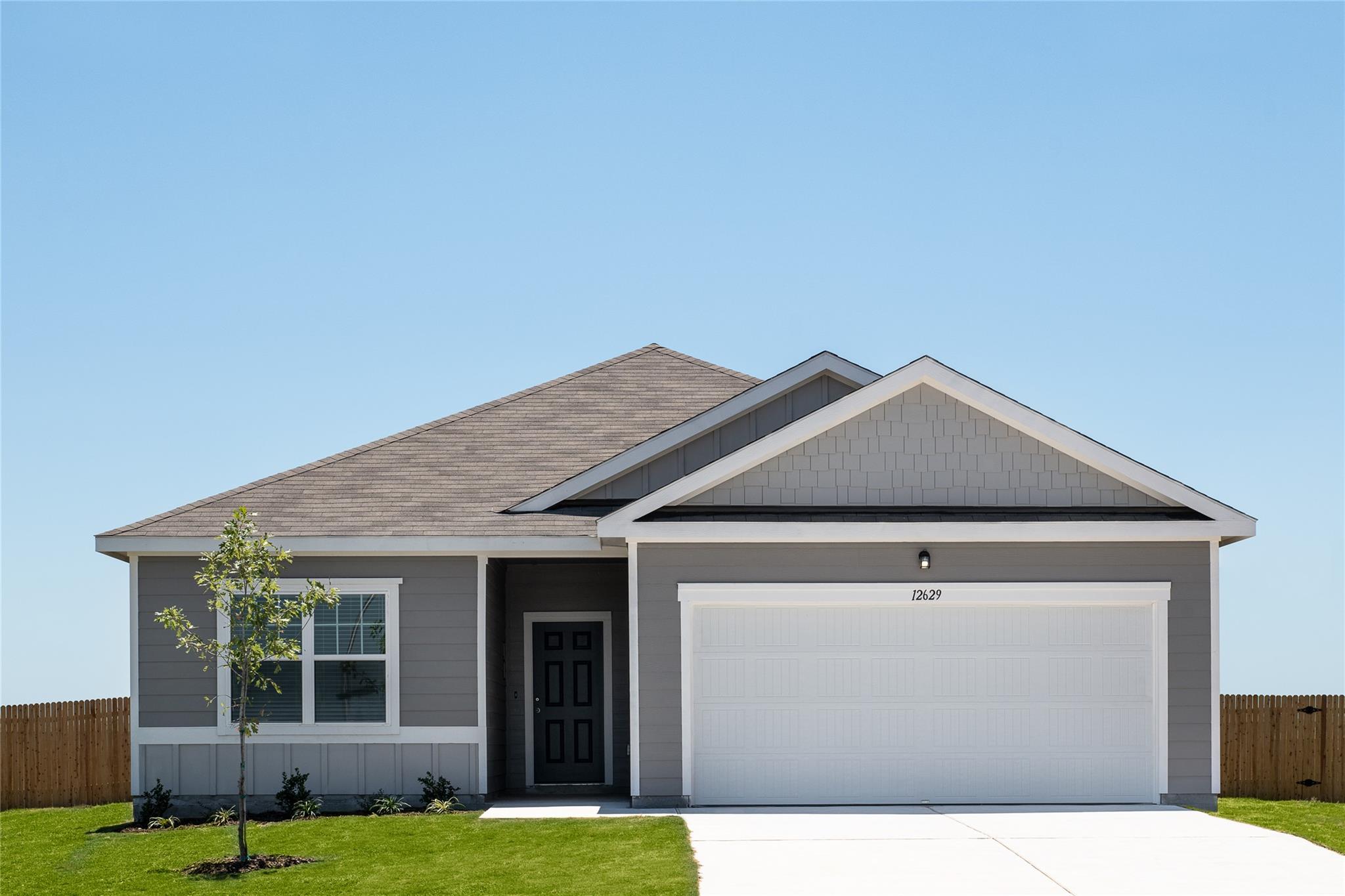 105  Clovis Cv, San Marcos, TX 78666 — photo 1