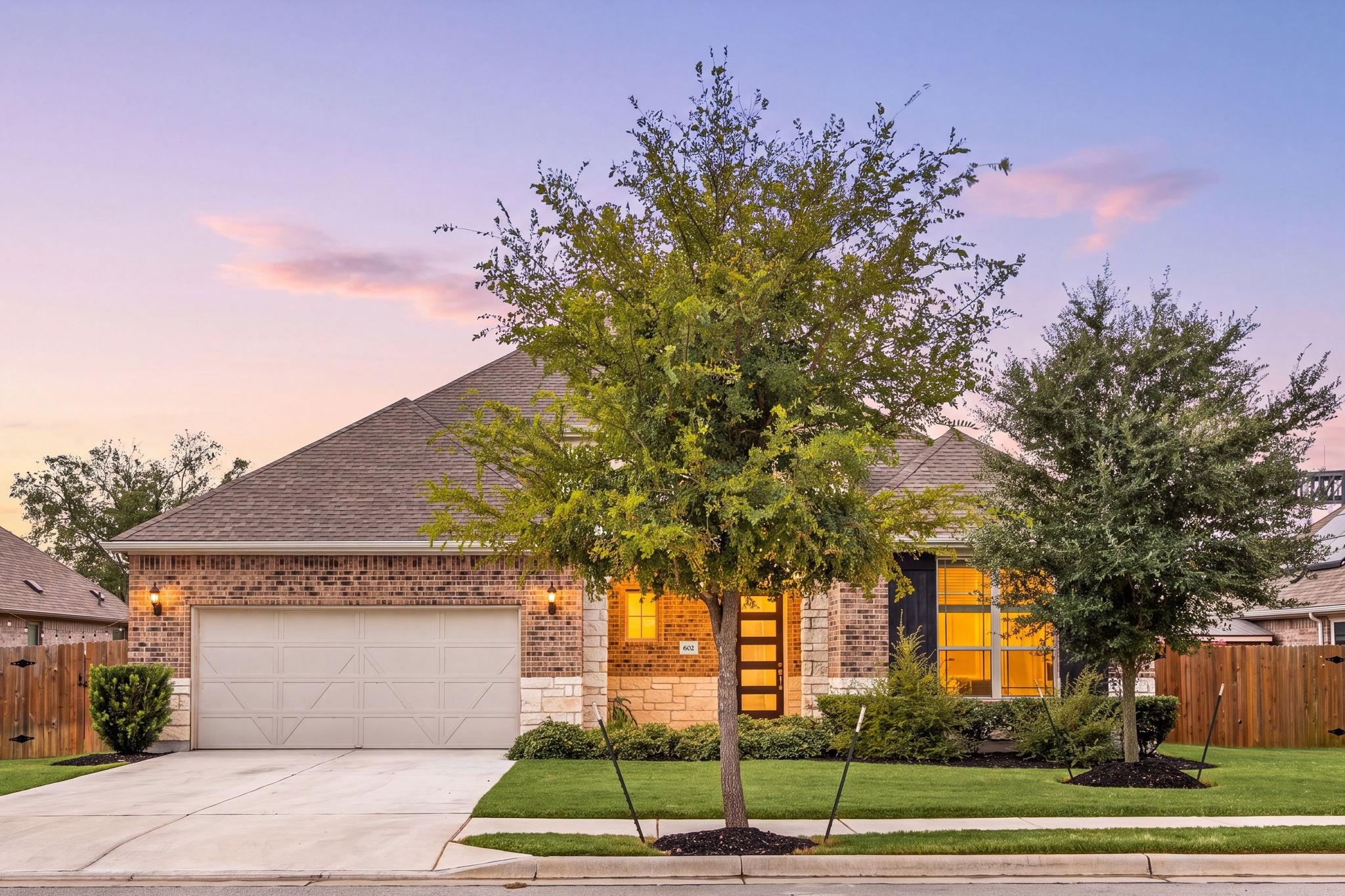 602 Pulitzer Dr, Hutto, TX 78634 — photo 1