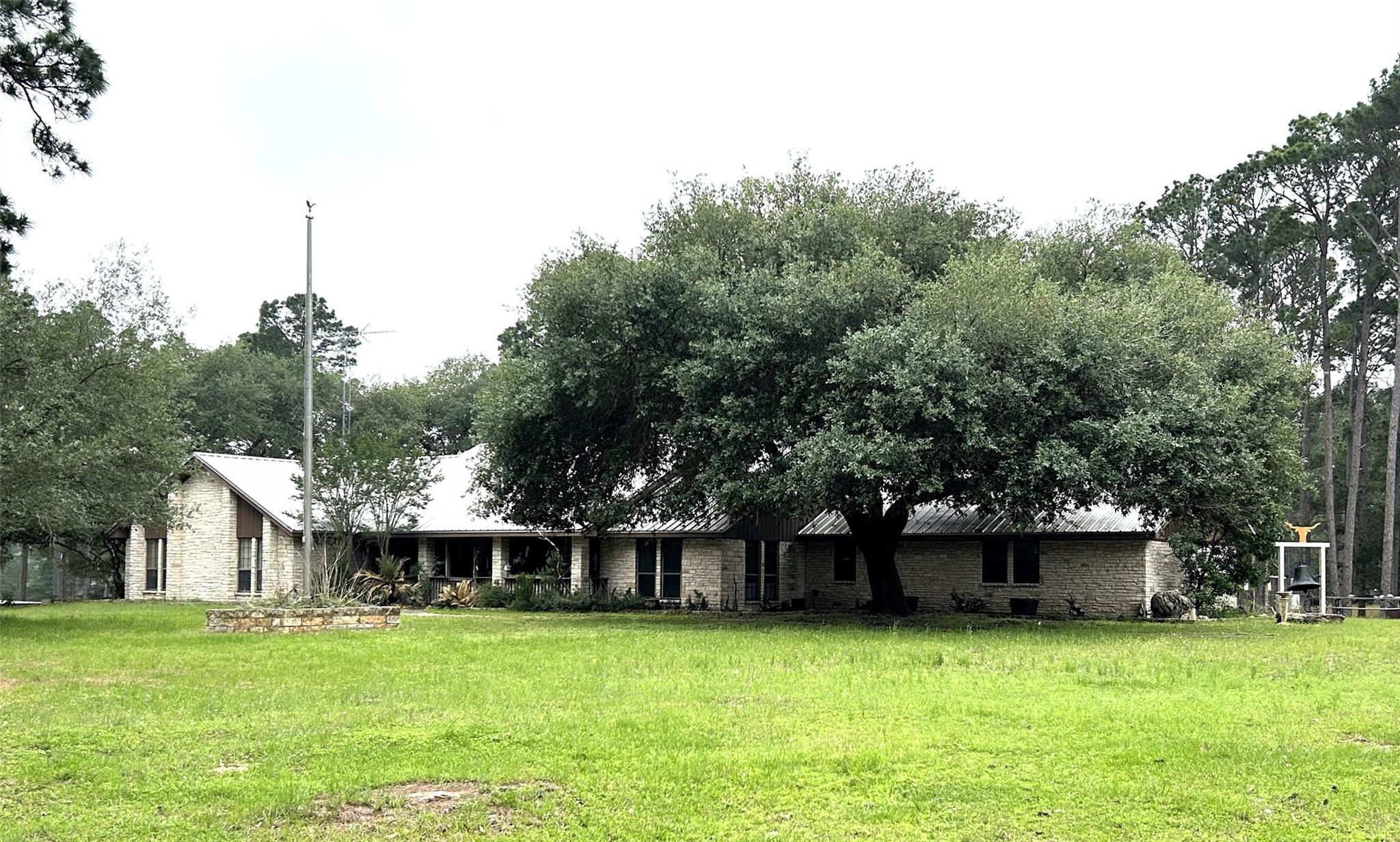 5455 N Us-77 Hwy, La Grange, TX 78945 — photo 1