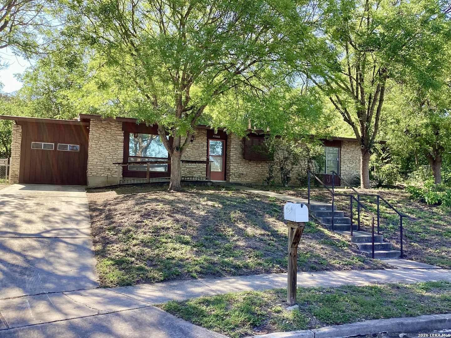 7502 Glacier, San Antonio, TX 78209 — photo 1