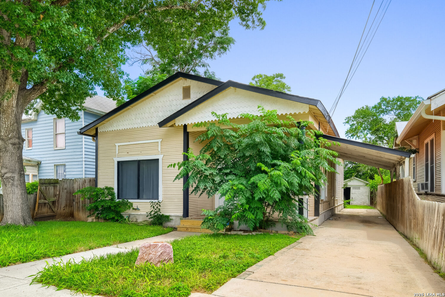 811 LAMAR ST, San Antonio, TX 78202 — photo 1