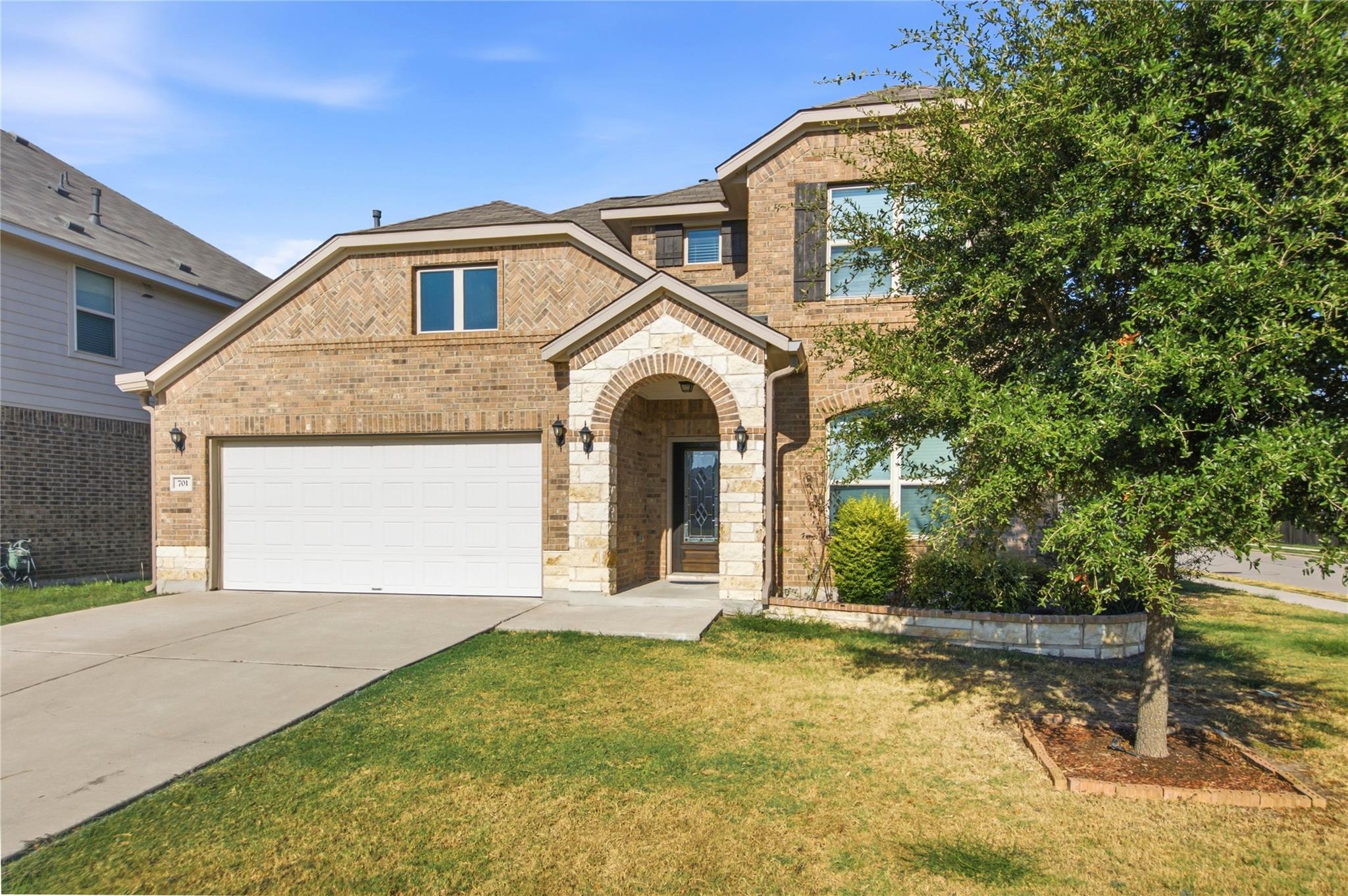 701 S San Marcos St, Manor, TX 78653 — photo 1