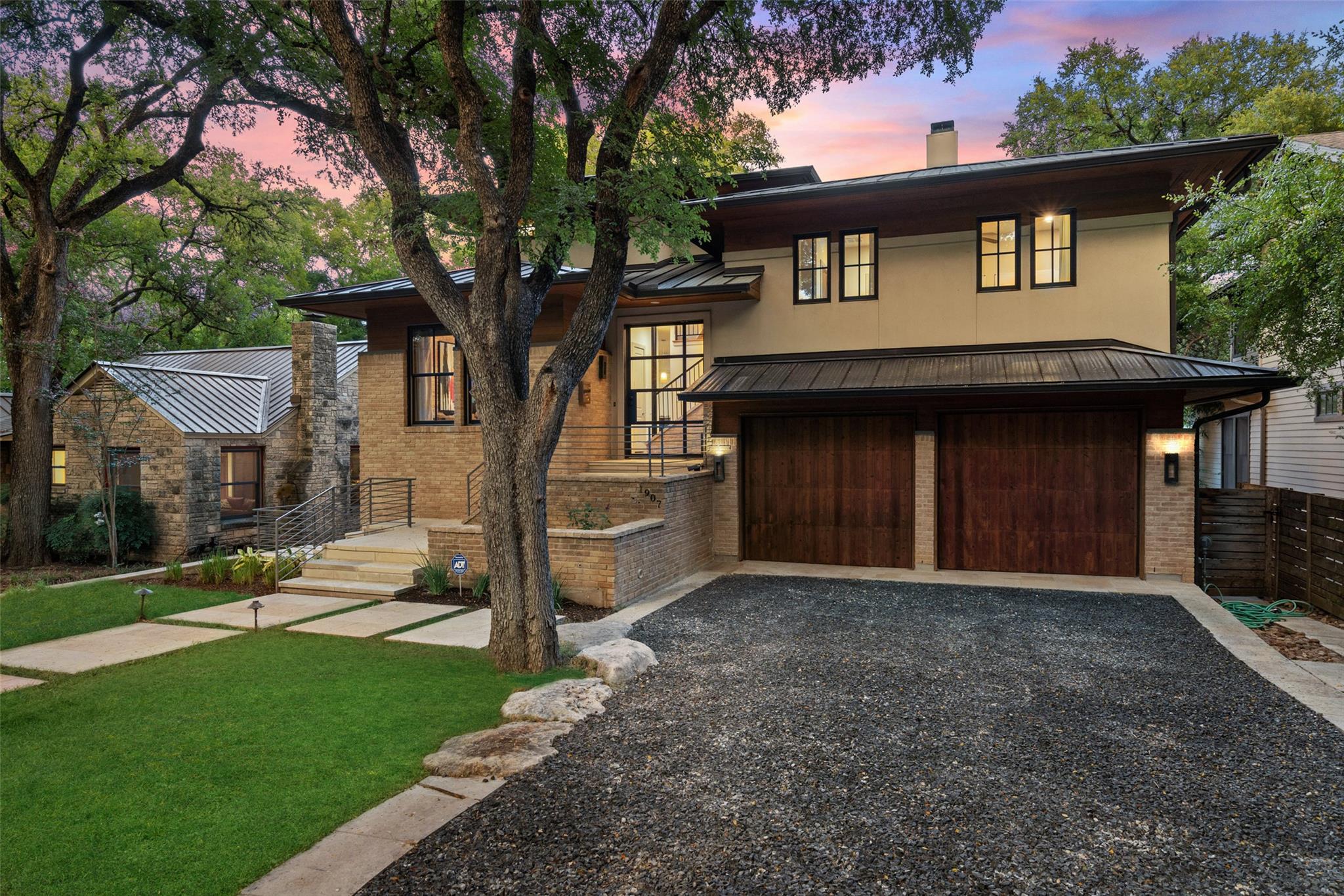 1907  McCall Rd, Austin, TX 78703 — photo 1