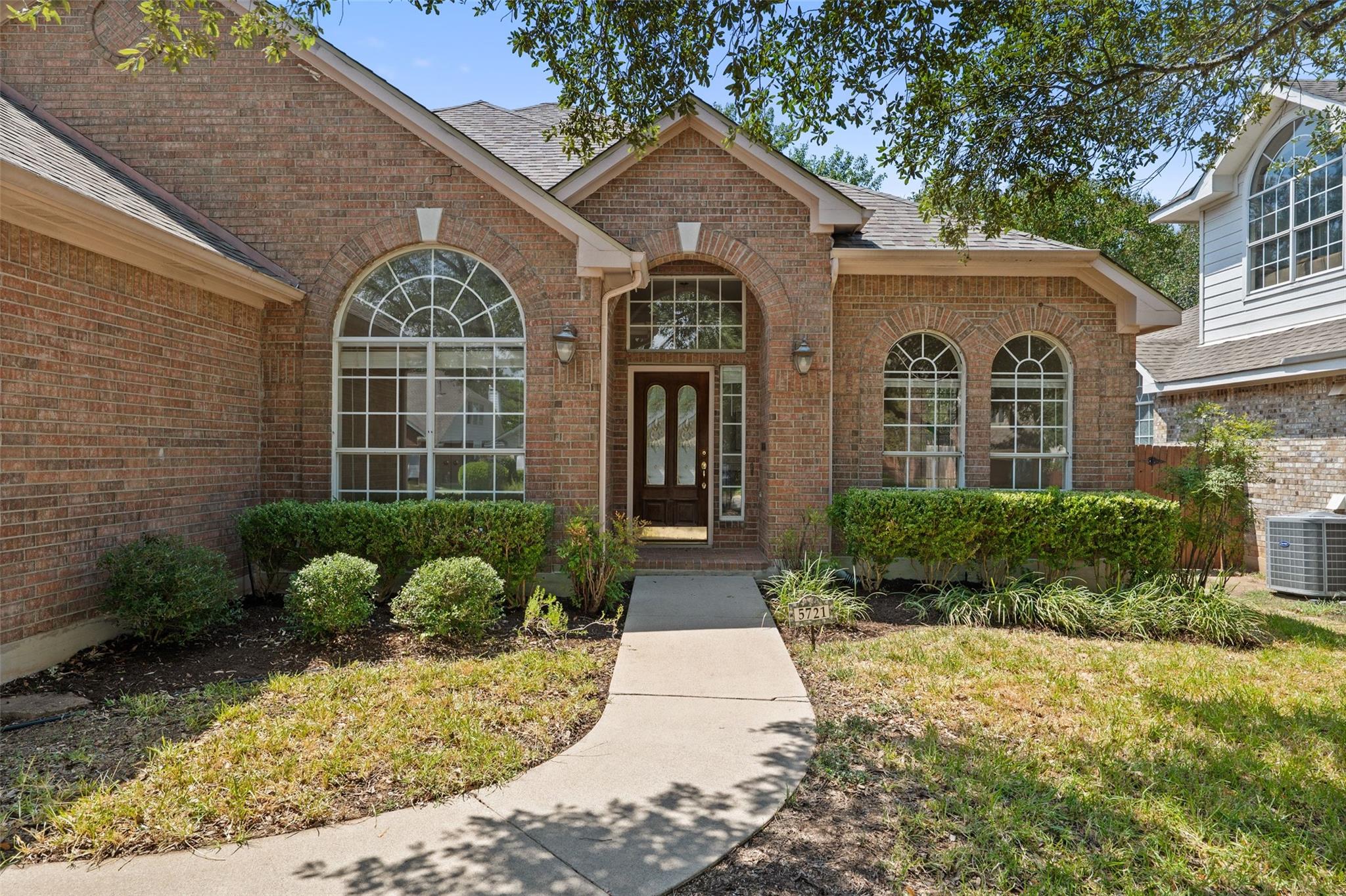 5721  Trelawney Ln, Austin, TX 78739 — photo 1