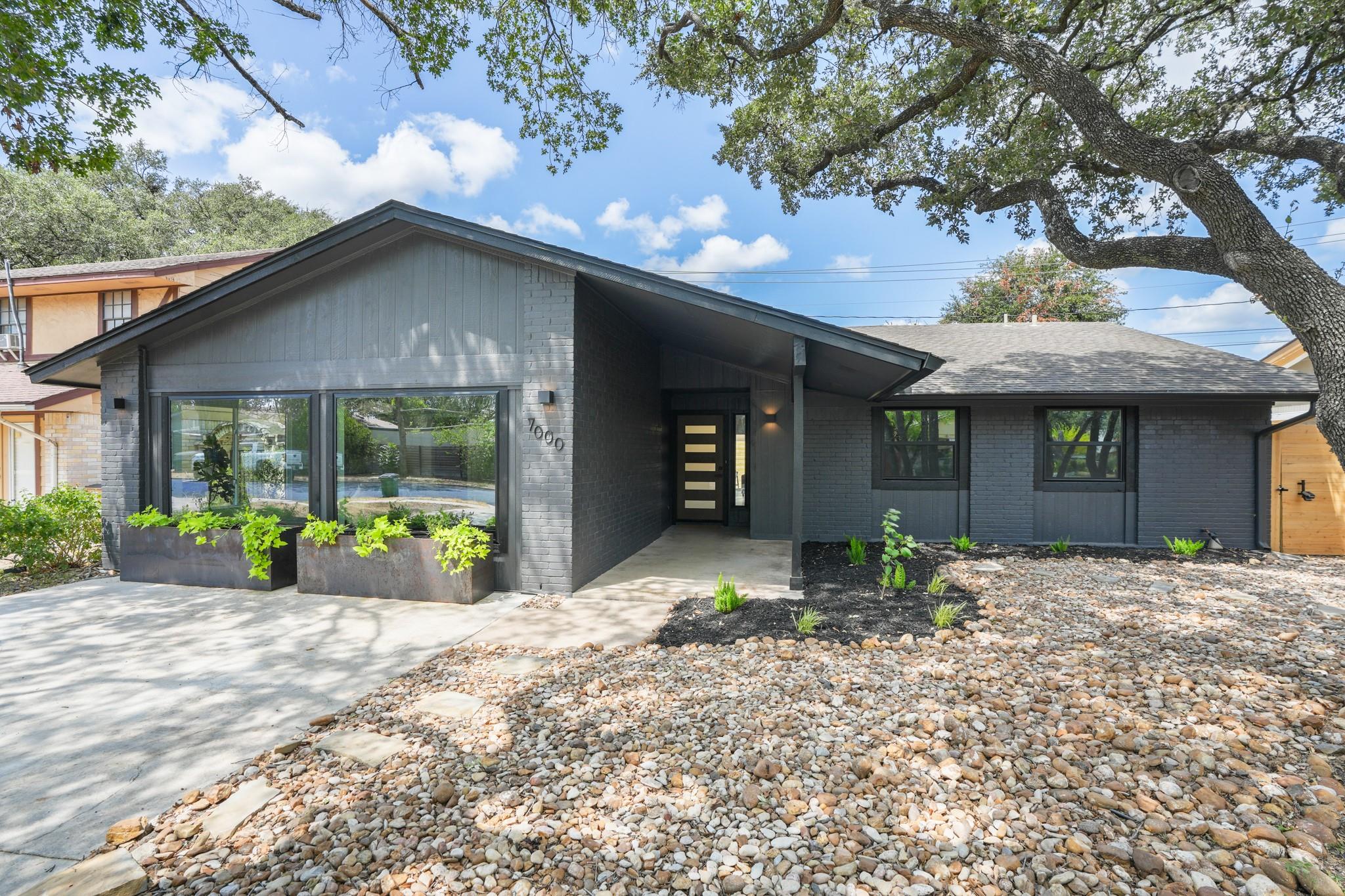 7000 Shadywood Dr, Austin, TX 78745 — photo 1