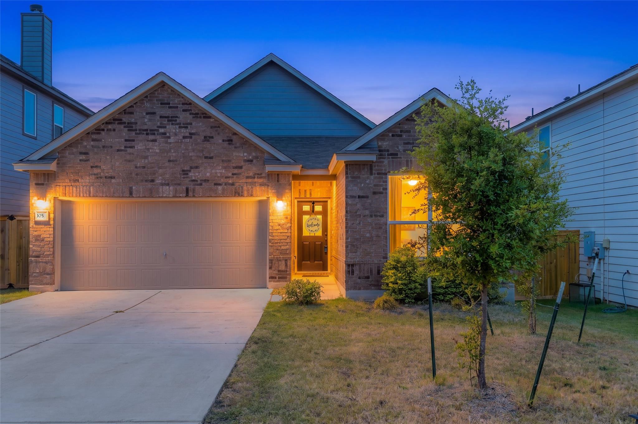 105  Colonel McNally Loop, Jarrell, TX 76537 — photo 1