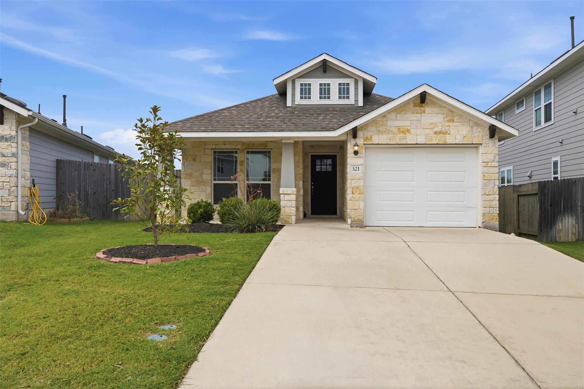 321  Gaida Loop, Georgetown, TX 78628 — photo 1