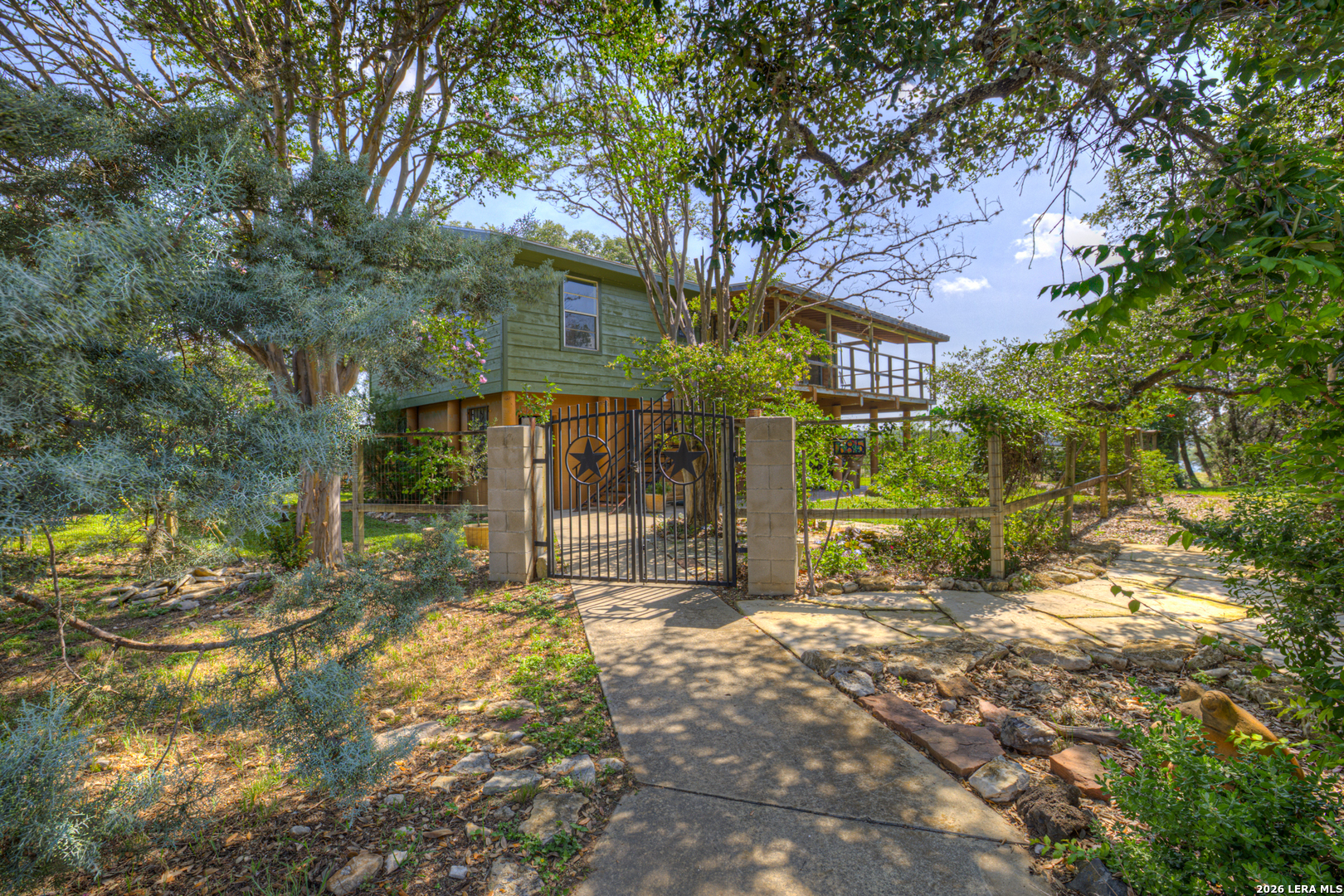785 Park Shores, Canyon Lake, TX 78133 — photo 1
