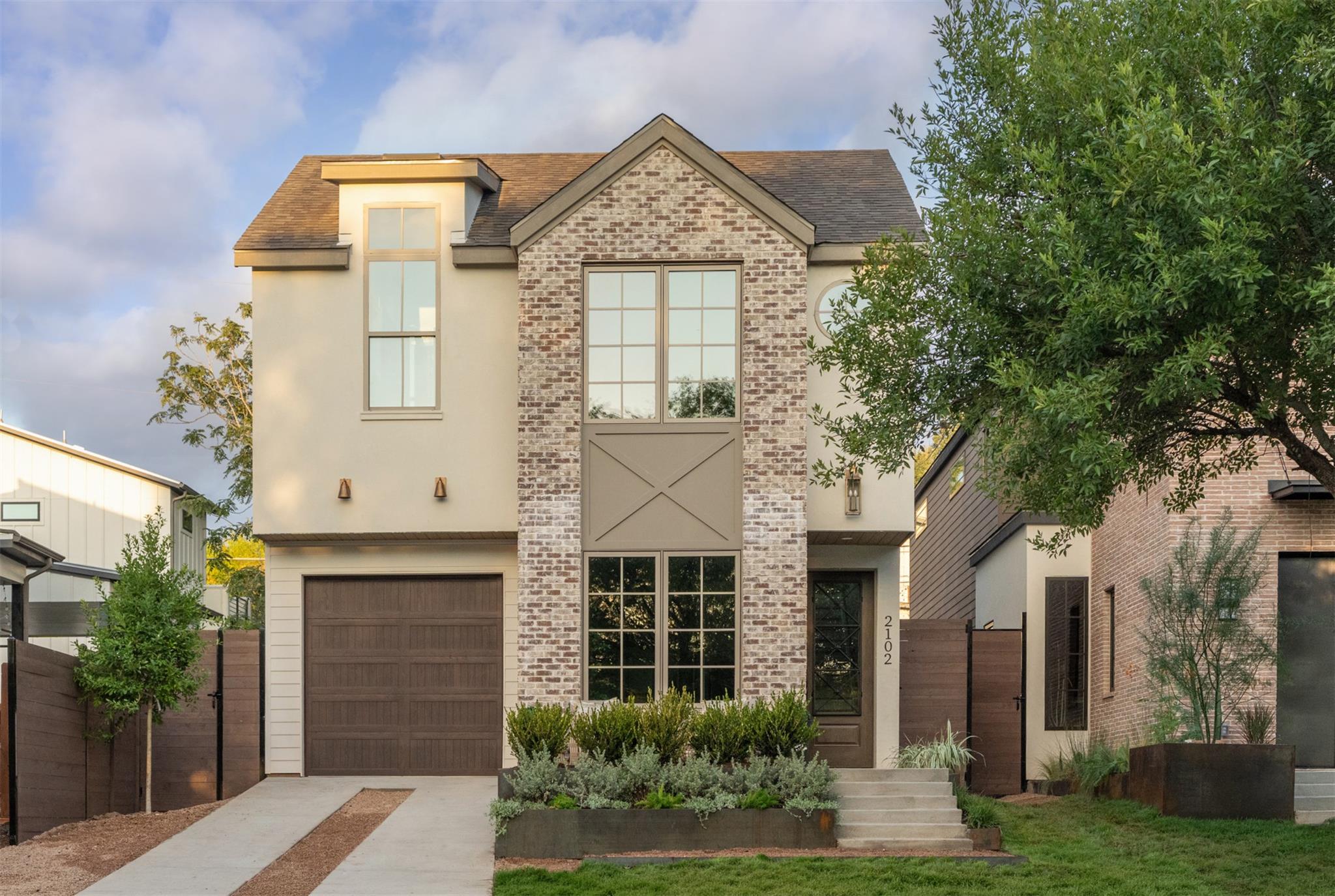 2102  Palo Pinto Dr, Austin, TX 78723 — photo 1