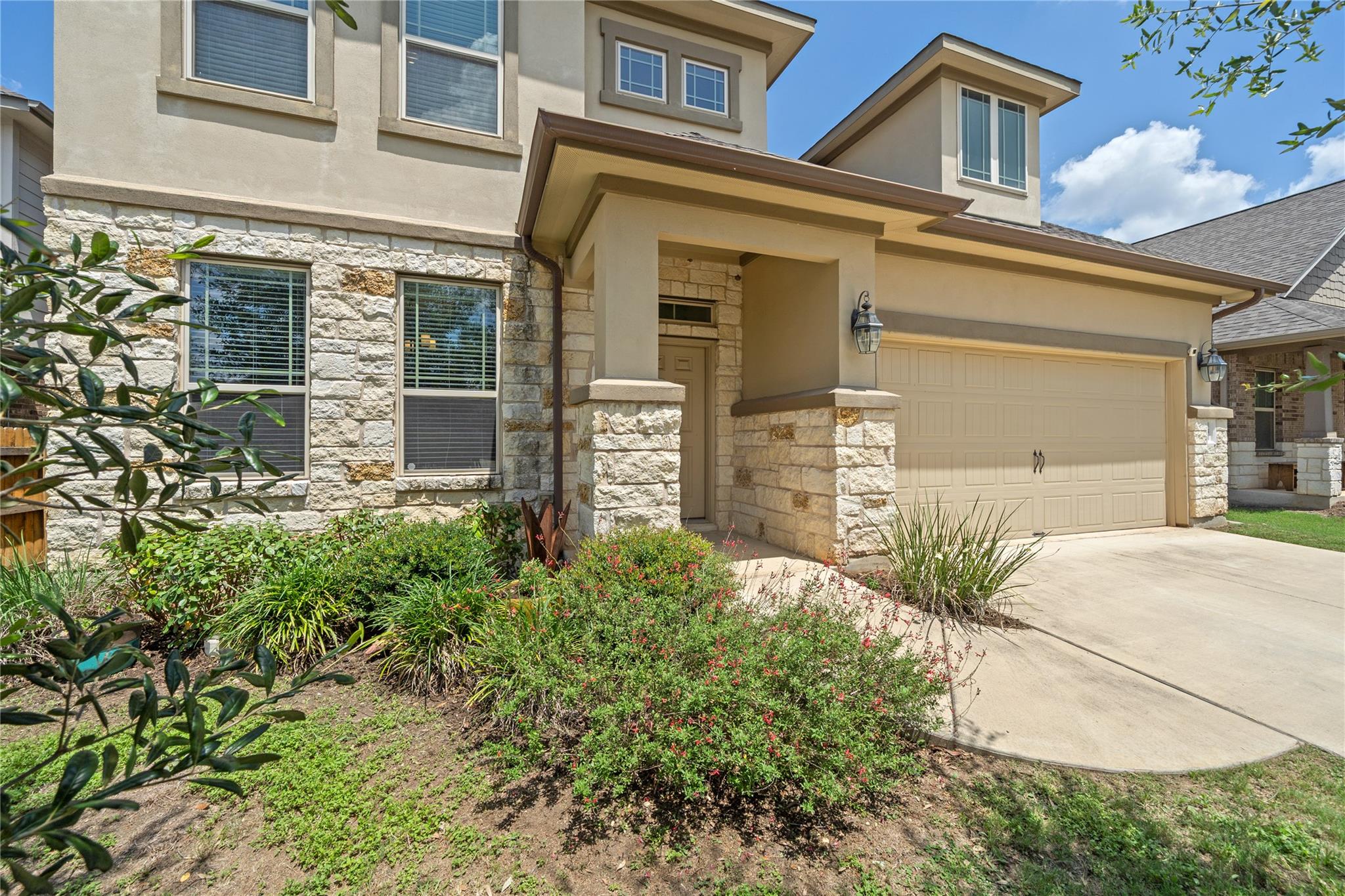 141  Sangaree Dr, Buda, TX 78610 — photo 1