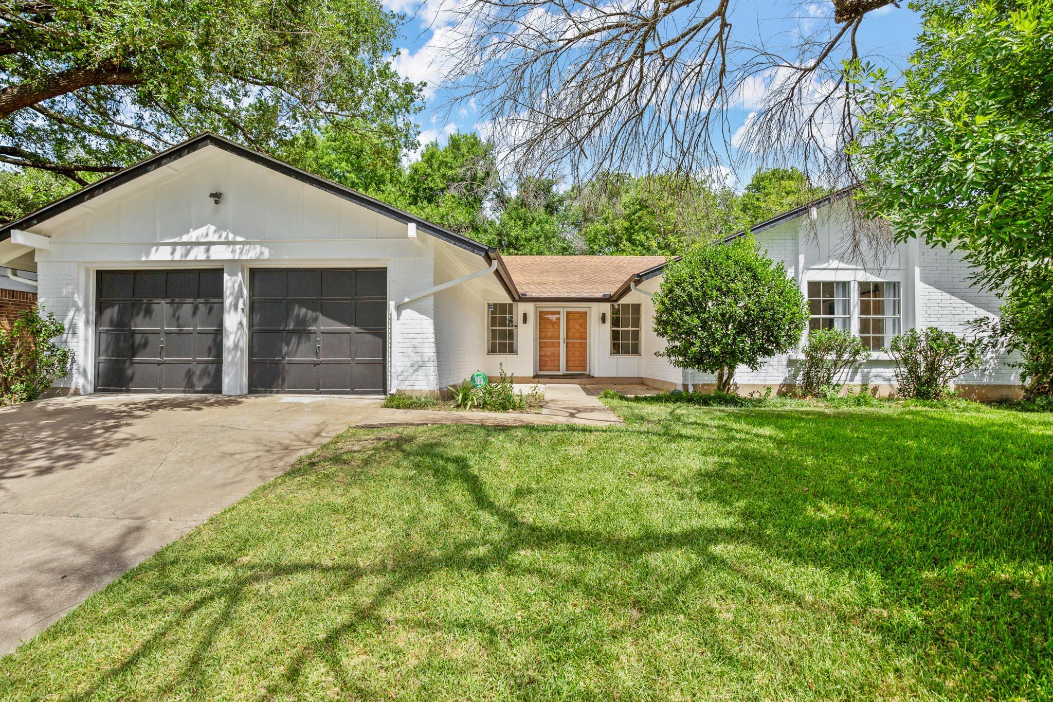 10201  Parkfield Dr, Austin, TX 78758 — photo 1