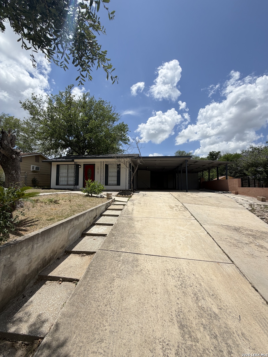 10707 Claymore, San Antonio, TX 78224 — photo 1