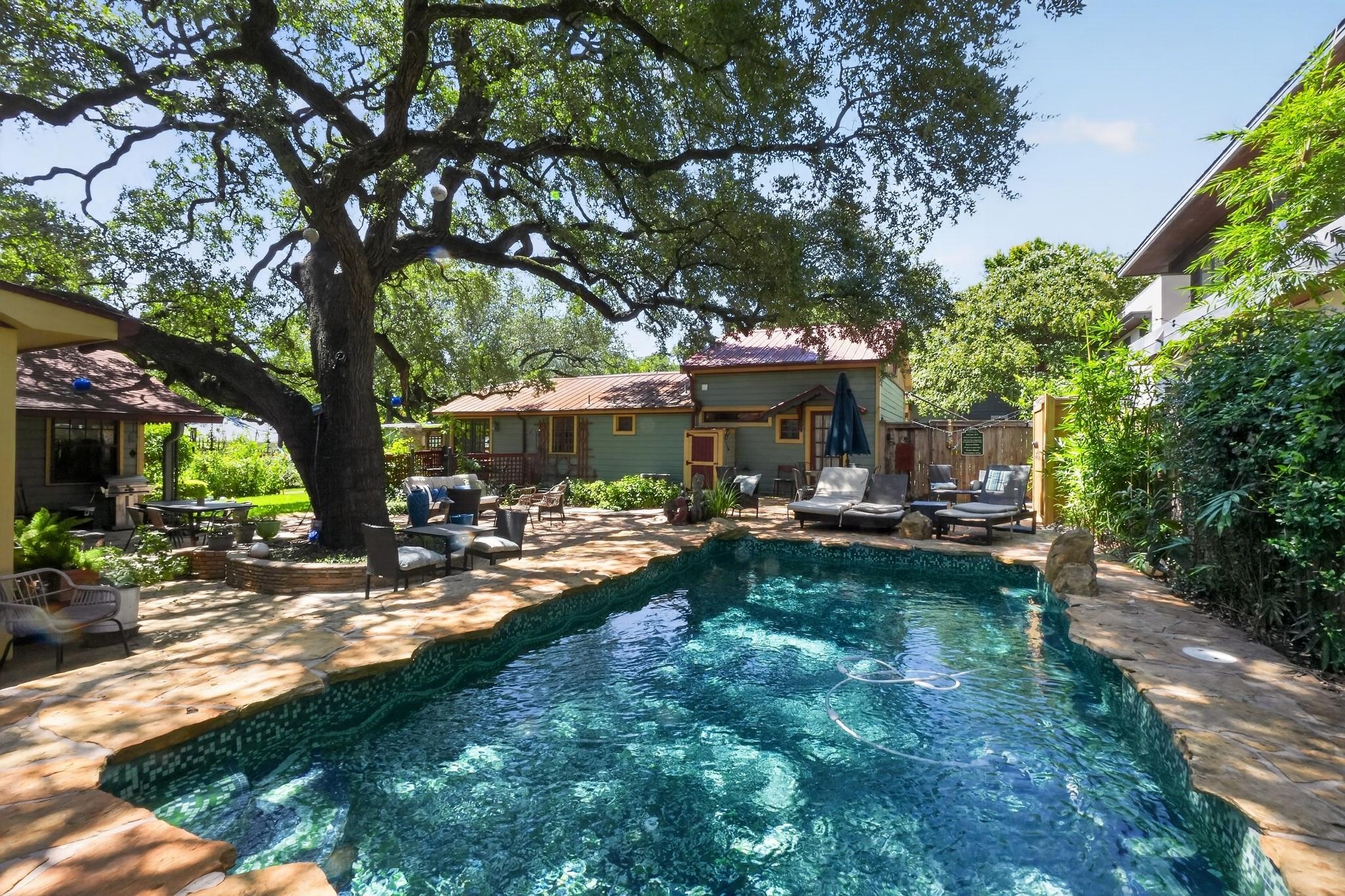 221 Park Ln, Austin, TX 78704 — photo 1